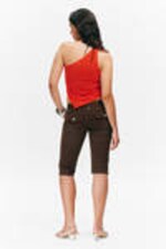 Klarröd - Stickad one-shoulder-topp - 2