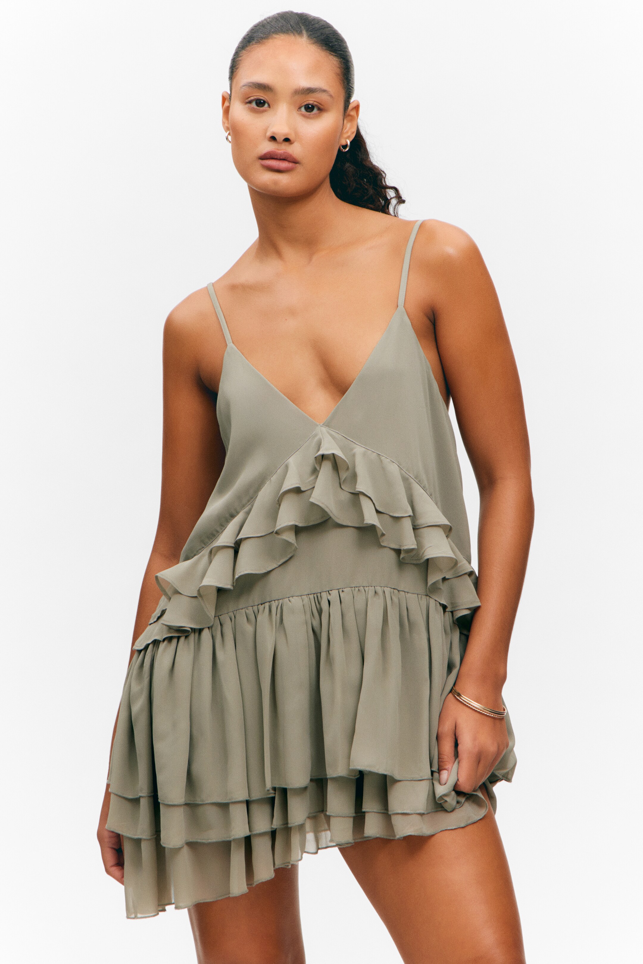 Grösseres Bild ansehen: Mini-Camikleid mit Rüschen - Khakigrün - DAMEN | H&M CH 2