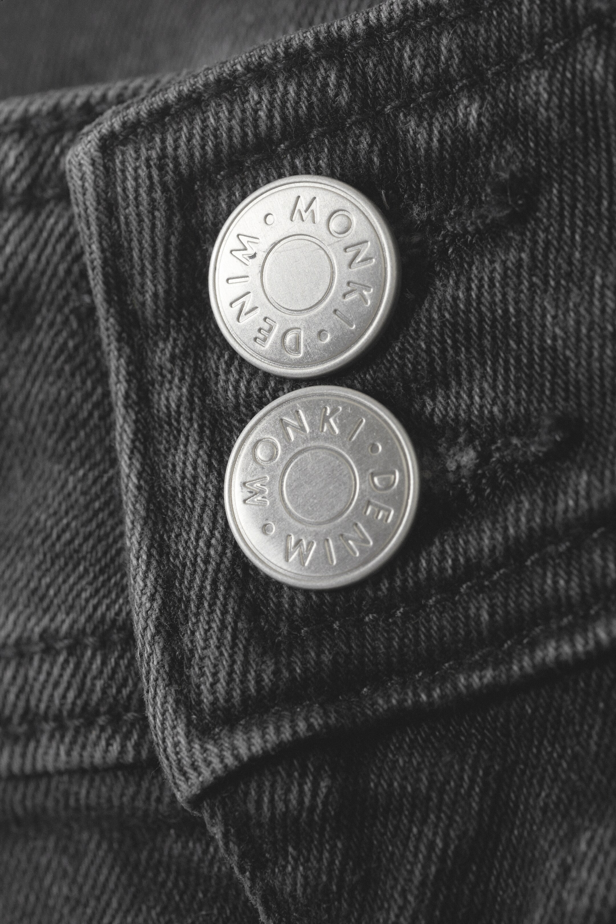 Ingrandisci l'immagine: Low Capri Press Pleated Jeans - Washed Black - DONNA | H&M CH 2