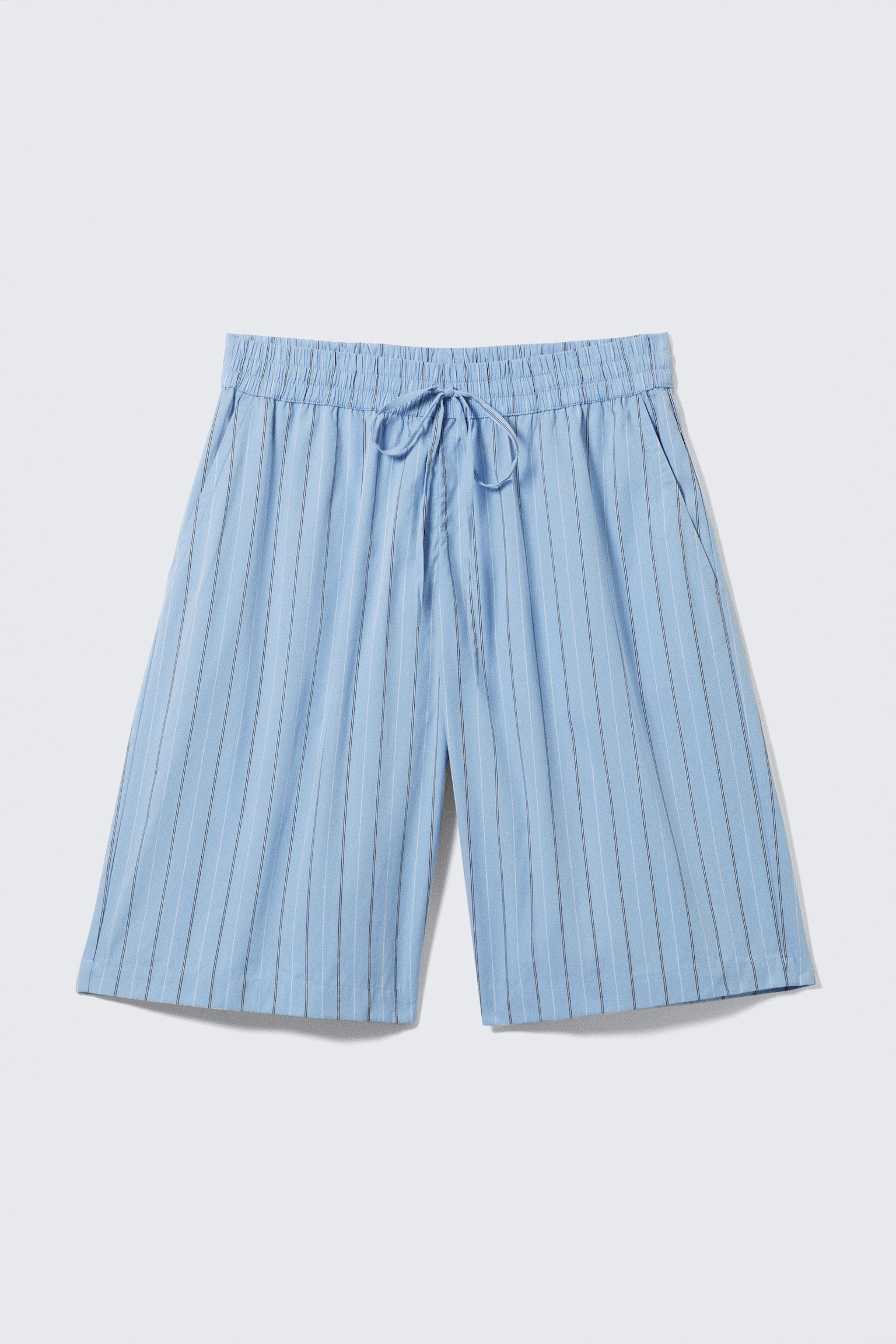 Relaxed Low Rise Knee-length Cotton Shorts - Striped Blue - 2