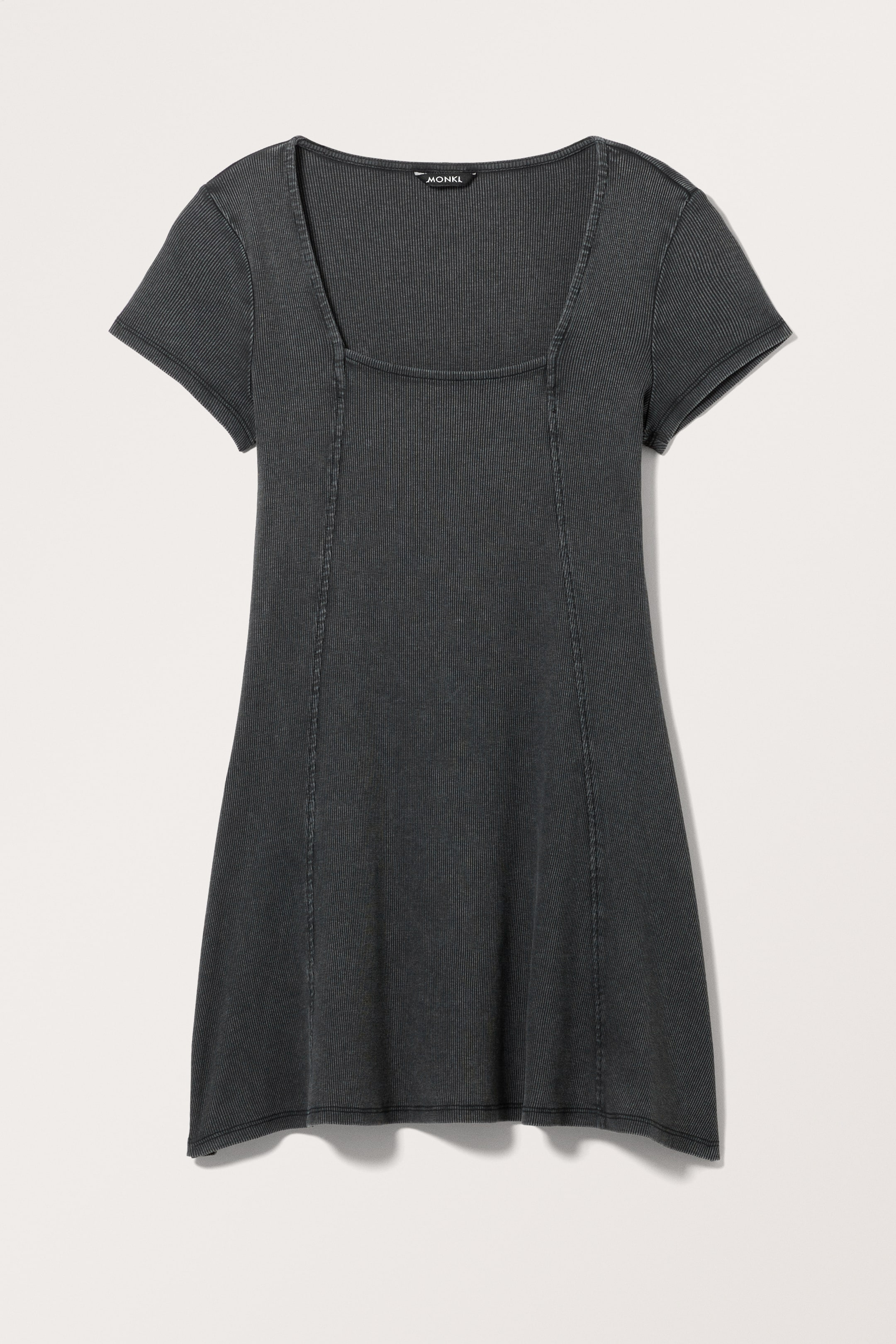 Zobacz większy obraz: Sukienka w prążki z dekoltem w prążki - Washed Black - ONA | H&M PL 1