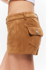 Braun - Mini-Shorts aus Wildlederimitat - 2