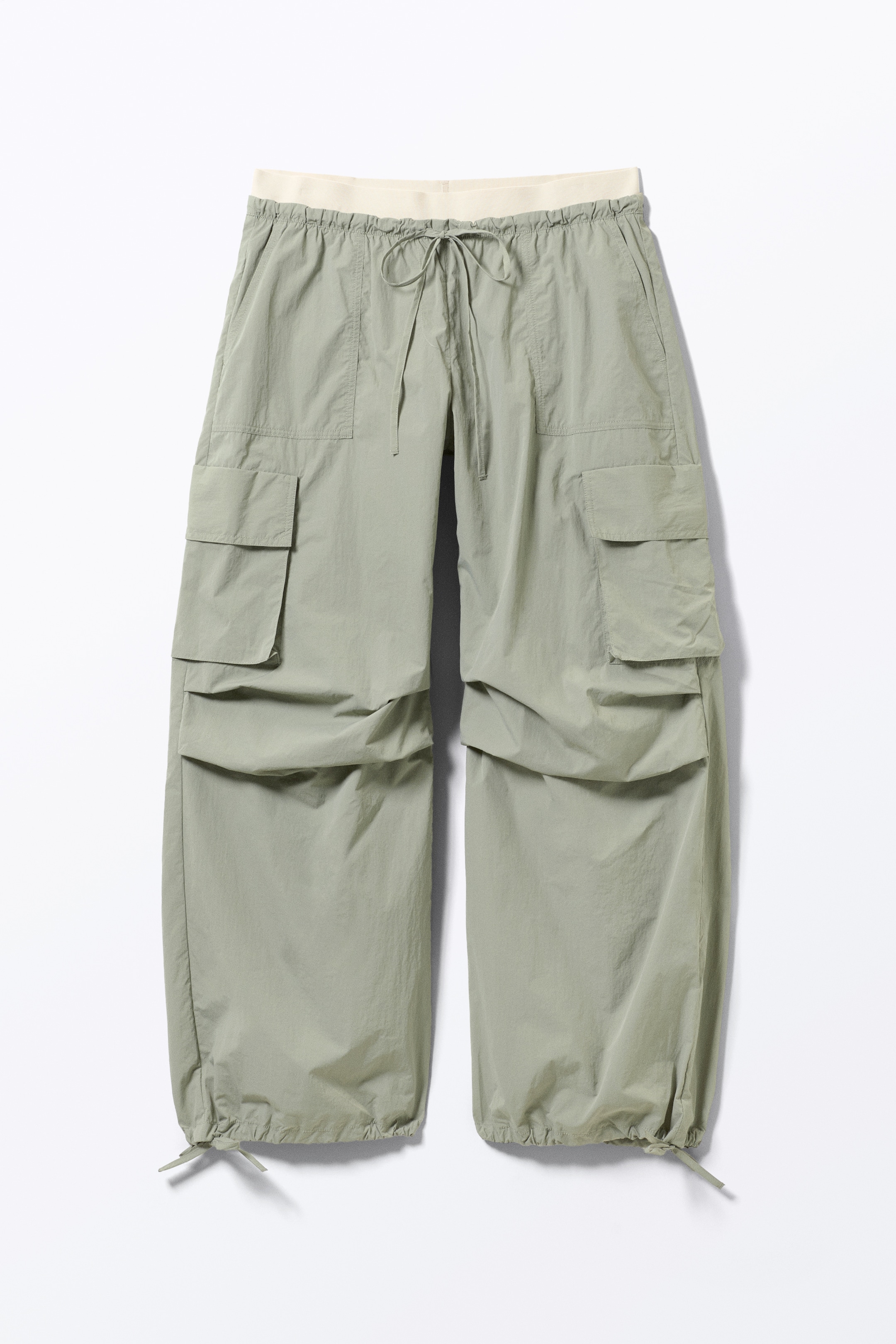 Ingrandisci l'immagine: Loose Nylon Cargo Trousers - Light Khaki Green - DONNA | H&M CH 4