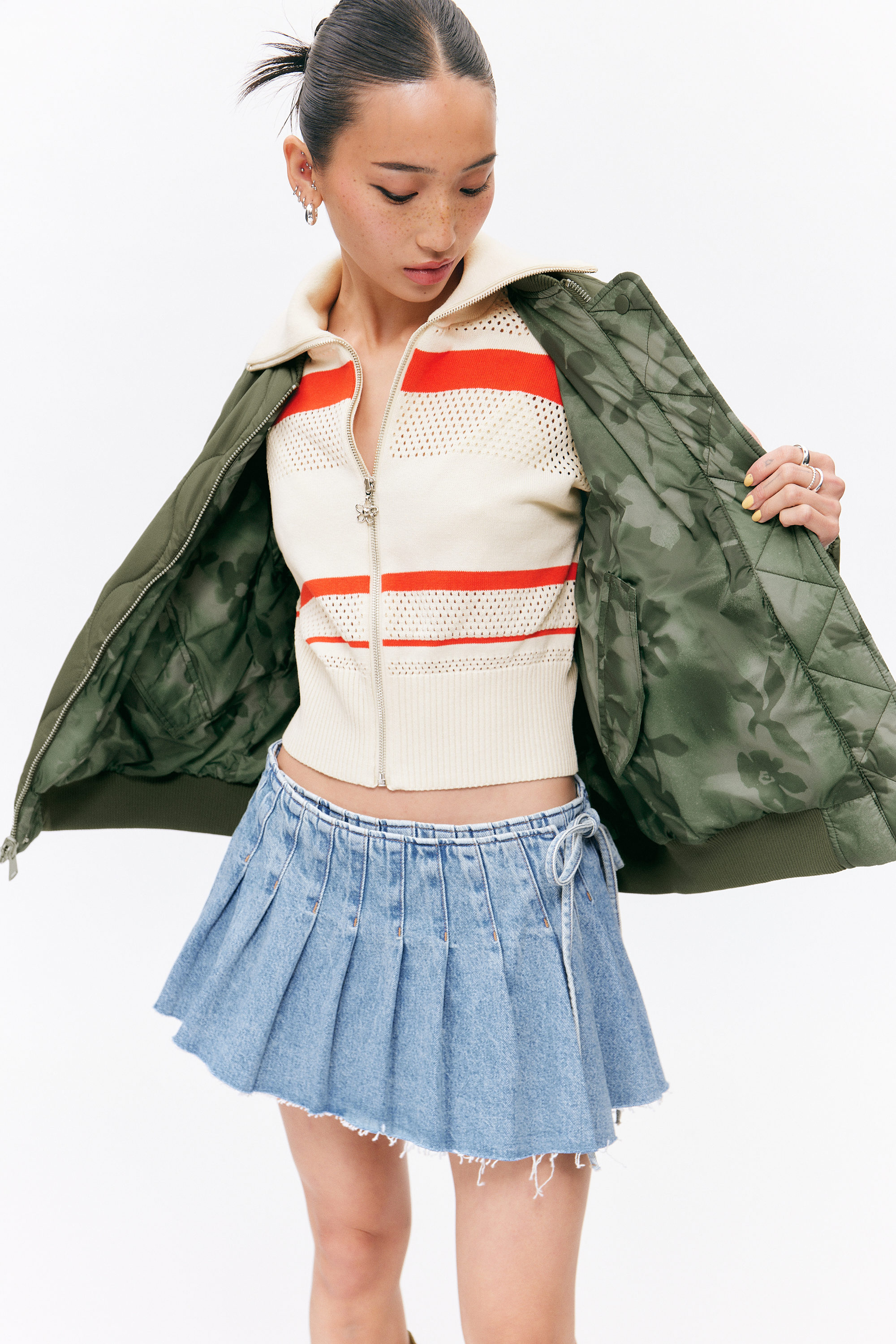 Dark Khaki - Floral - Loose Reversible Bomber Jacket - 2