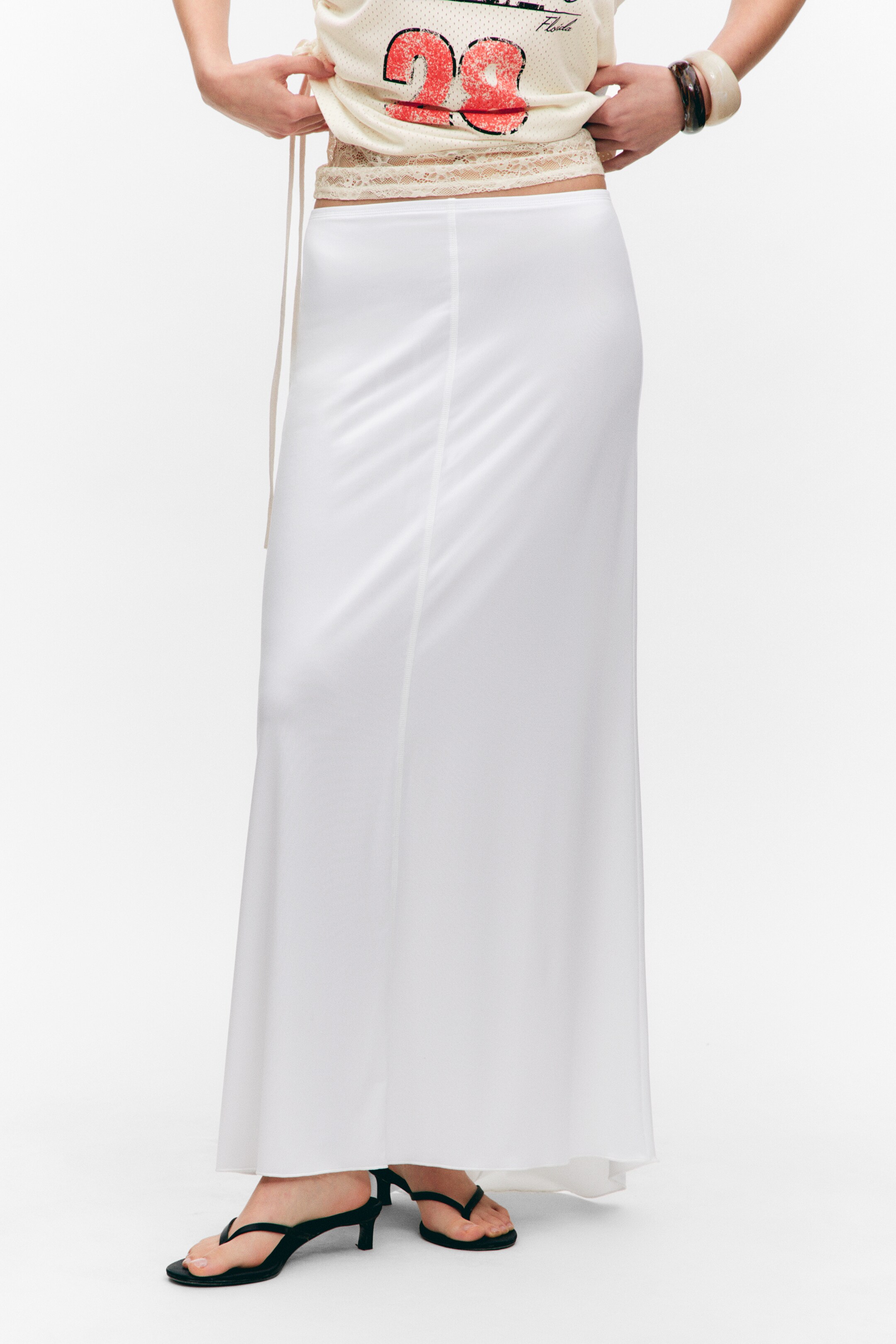 Grösseres Bild ansehen: Fließender High-Low-Maxirock - Weiß - DAMEN | H&M CH 2