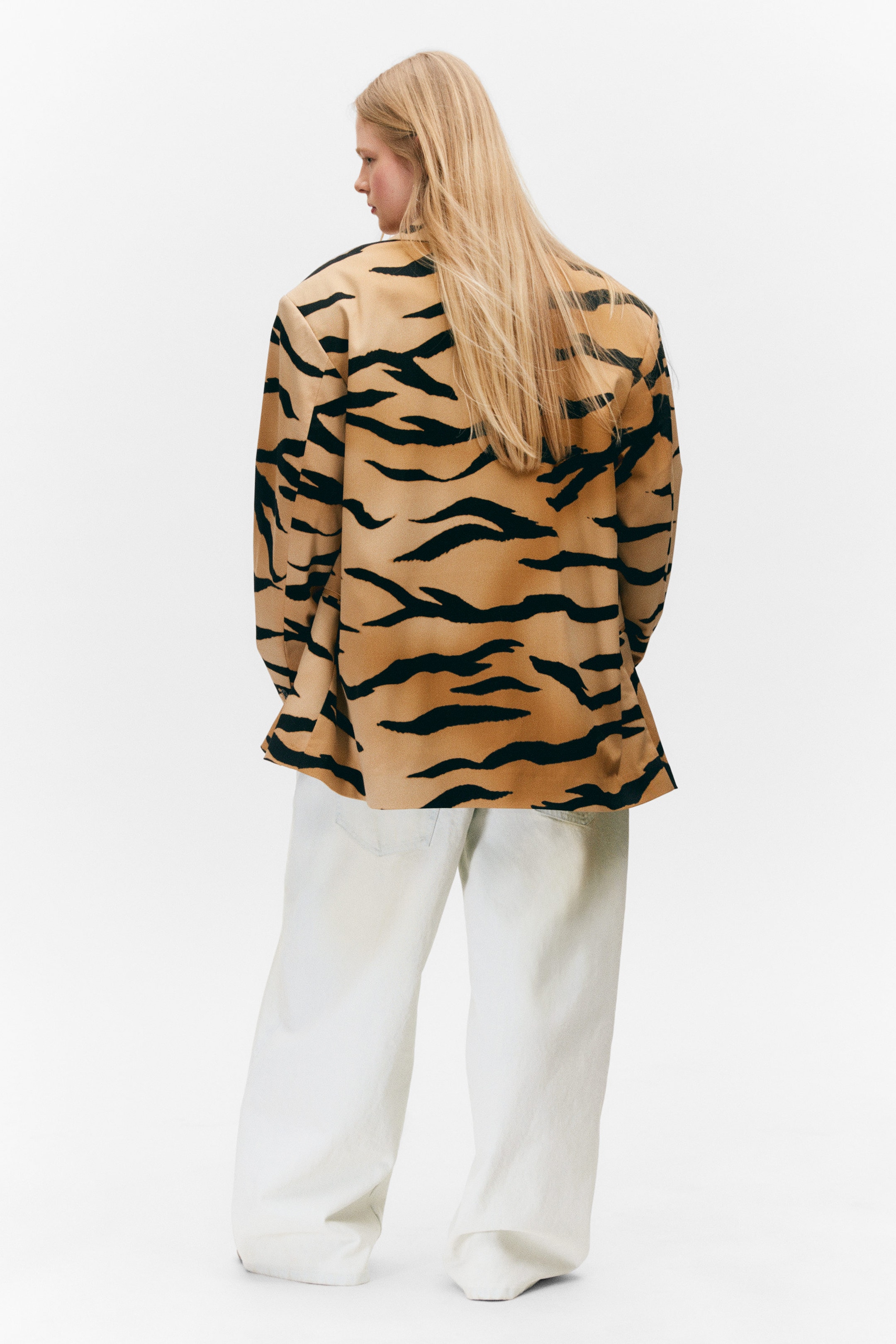 Tiger-striped - Single-Breasted Oversized Tiger Printed Blazer - 4