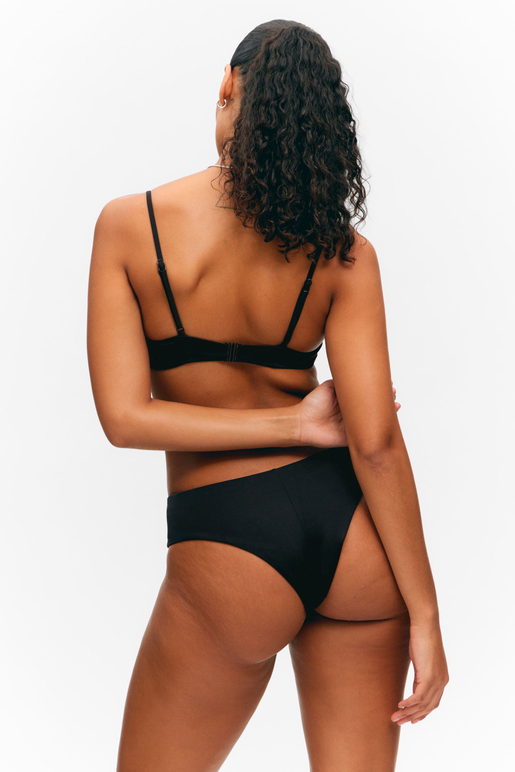 Black - Underwired Padded Bikini Top - 2