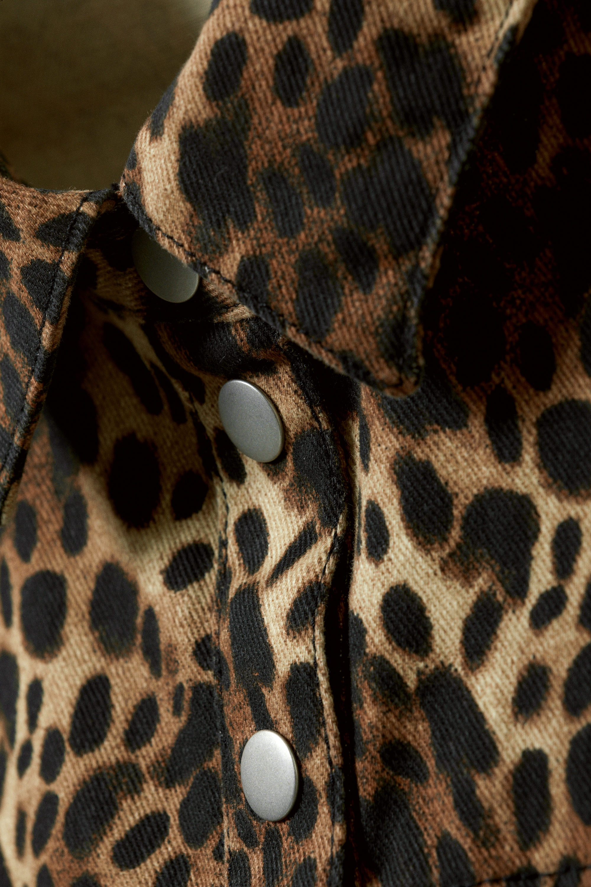 Leopard - Kortärmad mini-skjortklänning - 5