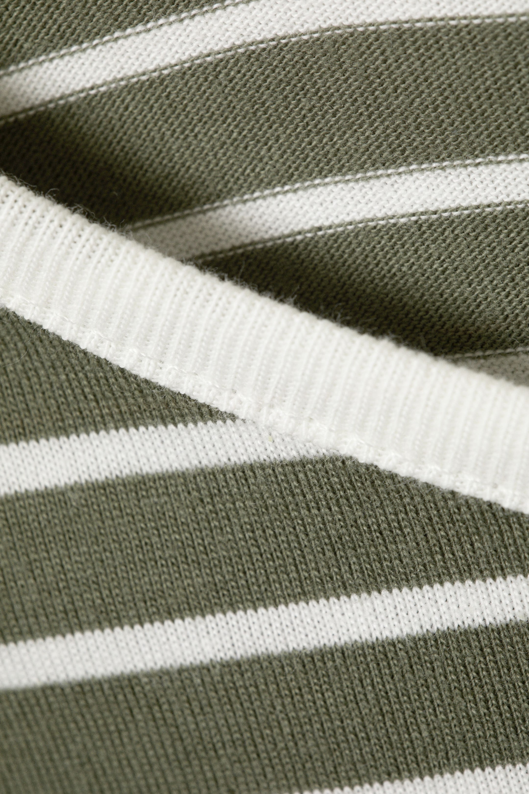 Striped Khaki - Boxy Sleeve T-Shirt - 4