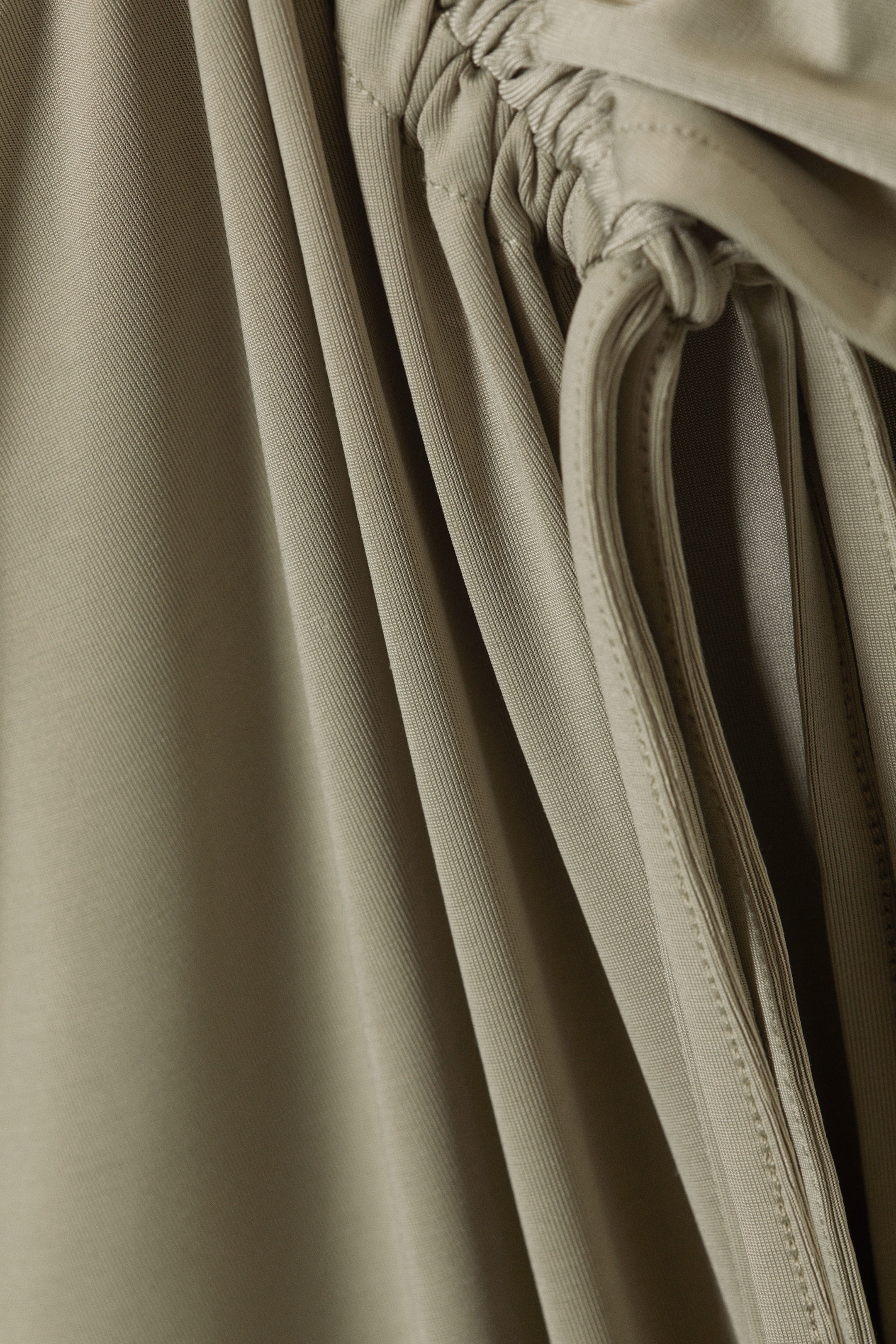 Khakigrön - En-ärmad draperad klänning i jersey - 4