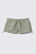 Helles Khakigrün - Mini-Cargo-Shorts mit Kordelzug - 0