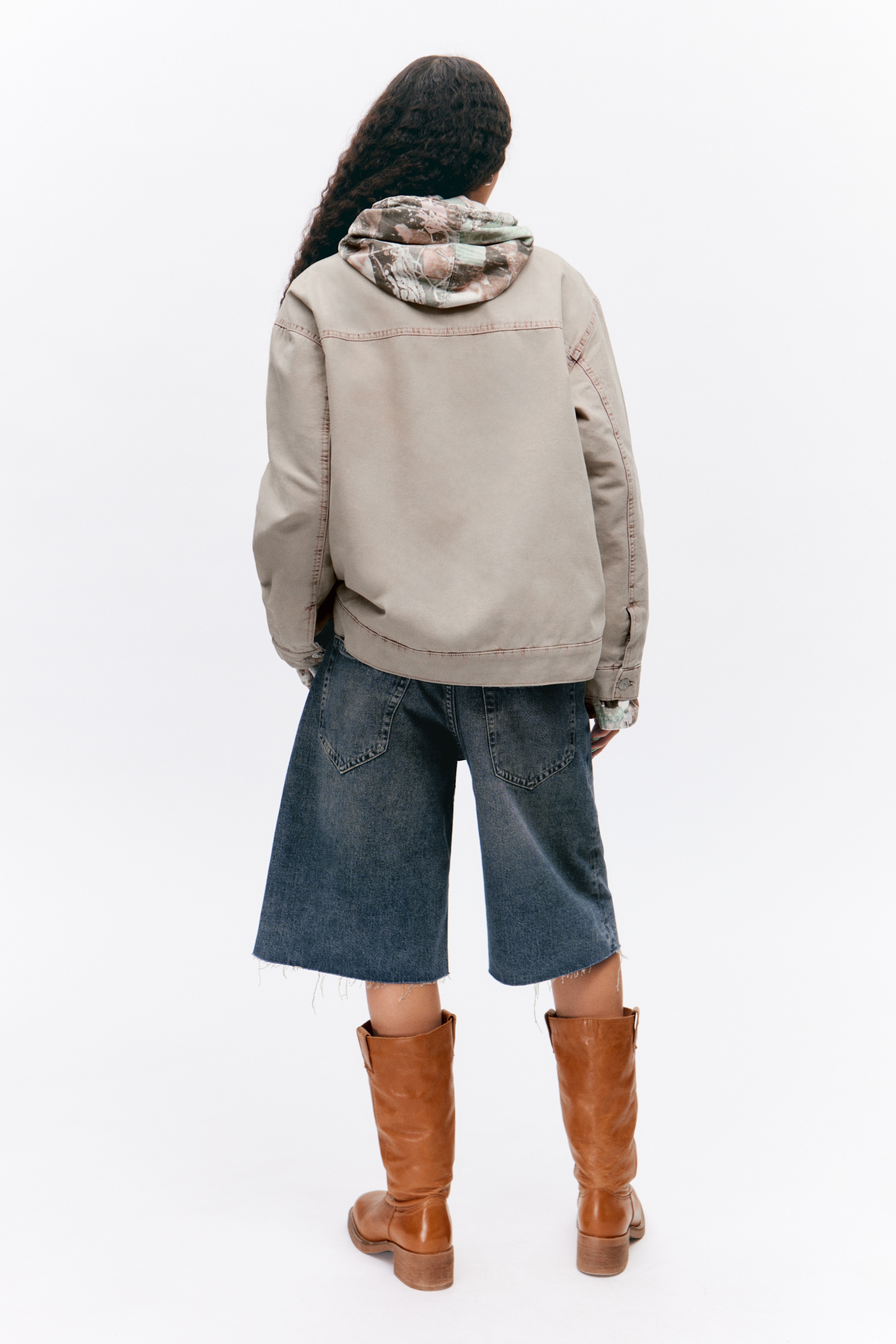 Zobacz większy obraz: Watowana kurtka z bawełnianego płótna - Pinkish Beige - ONA | H&M PL 5