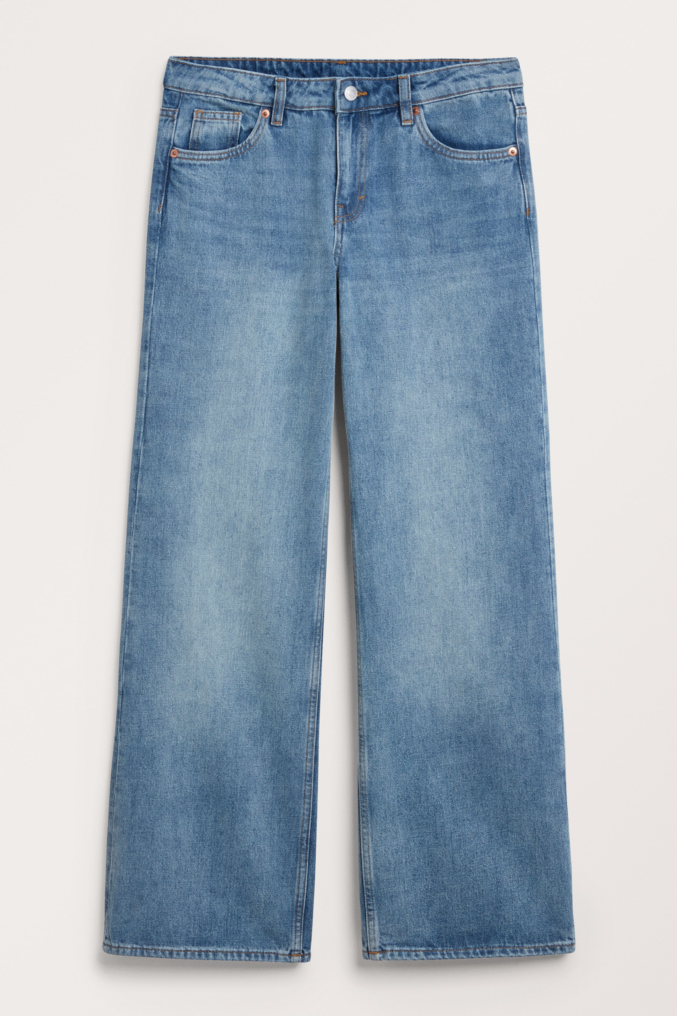 View larger image: Imoo low waist wide leg jeans - Mid blue - Ladies | H&M GB 1