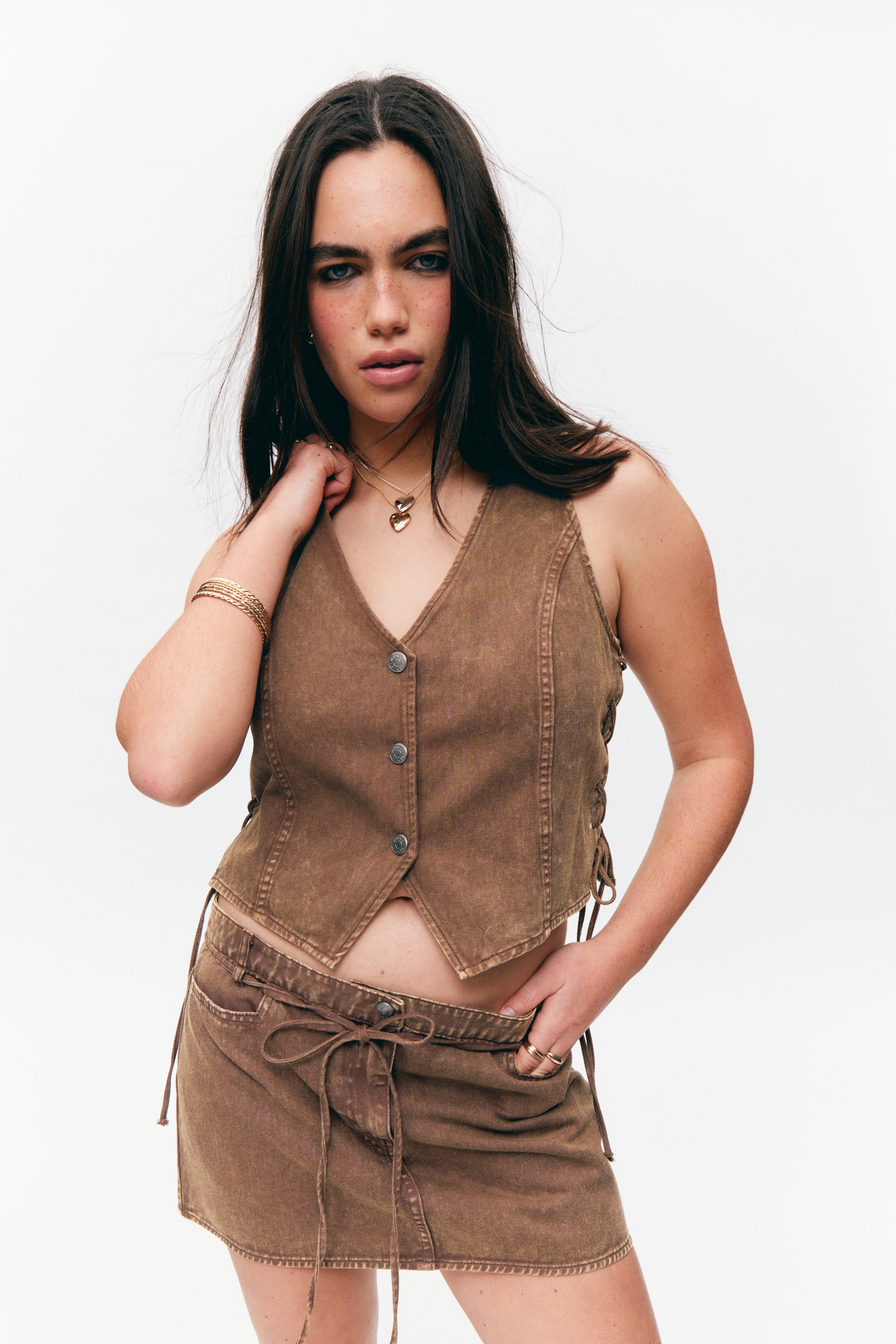 Ärmellose Denim-Weste mit Schnürung - Gewaschenes Dunkelbraun
