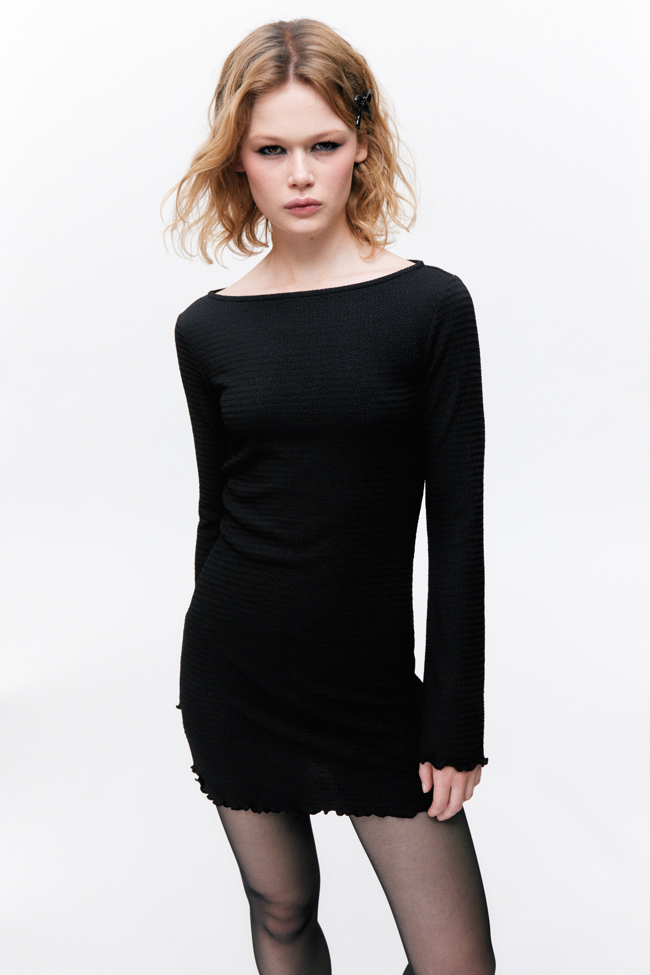 Größeres Bild anzeigen: Langärmeliges Minikleid mit U-Boot-Ausschnitt - Schwarz - Ladies | H&M AT 1