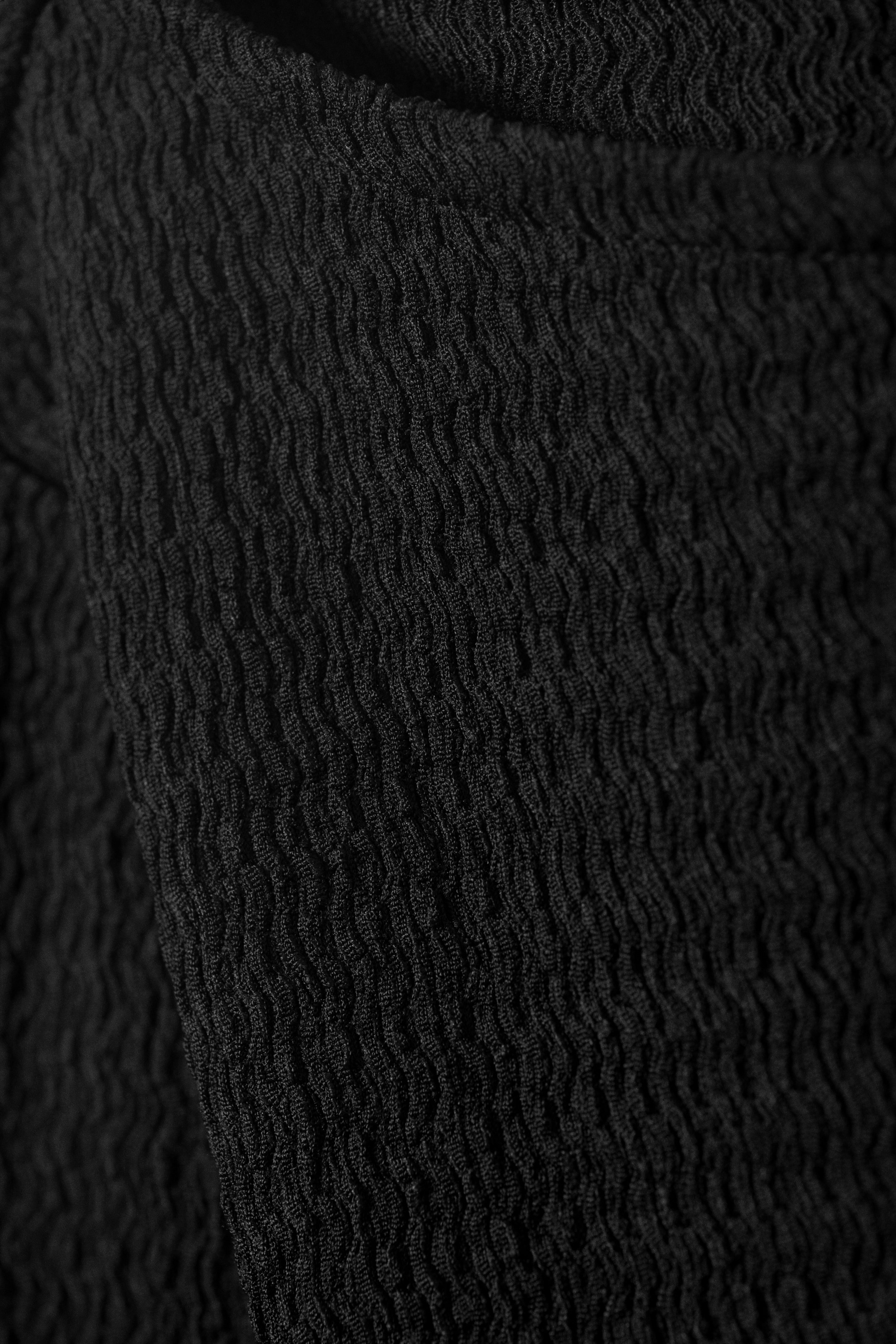 Größeres Bild anzeigen: Langärmeliges Minikleid mit U-Boot-Ausschnitt - Schwarz - Ladies | H&M AT 5