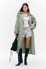 Khakigrün - Oversized-Trenchcoat aus Nylon mit Gürtel - 0