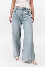 Venice Blue - Light Blue - Paz Mid Straight Embellished Jeans - 1