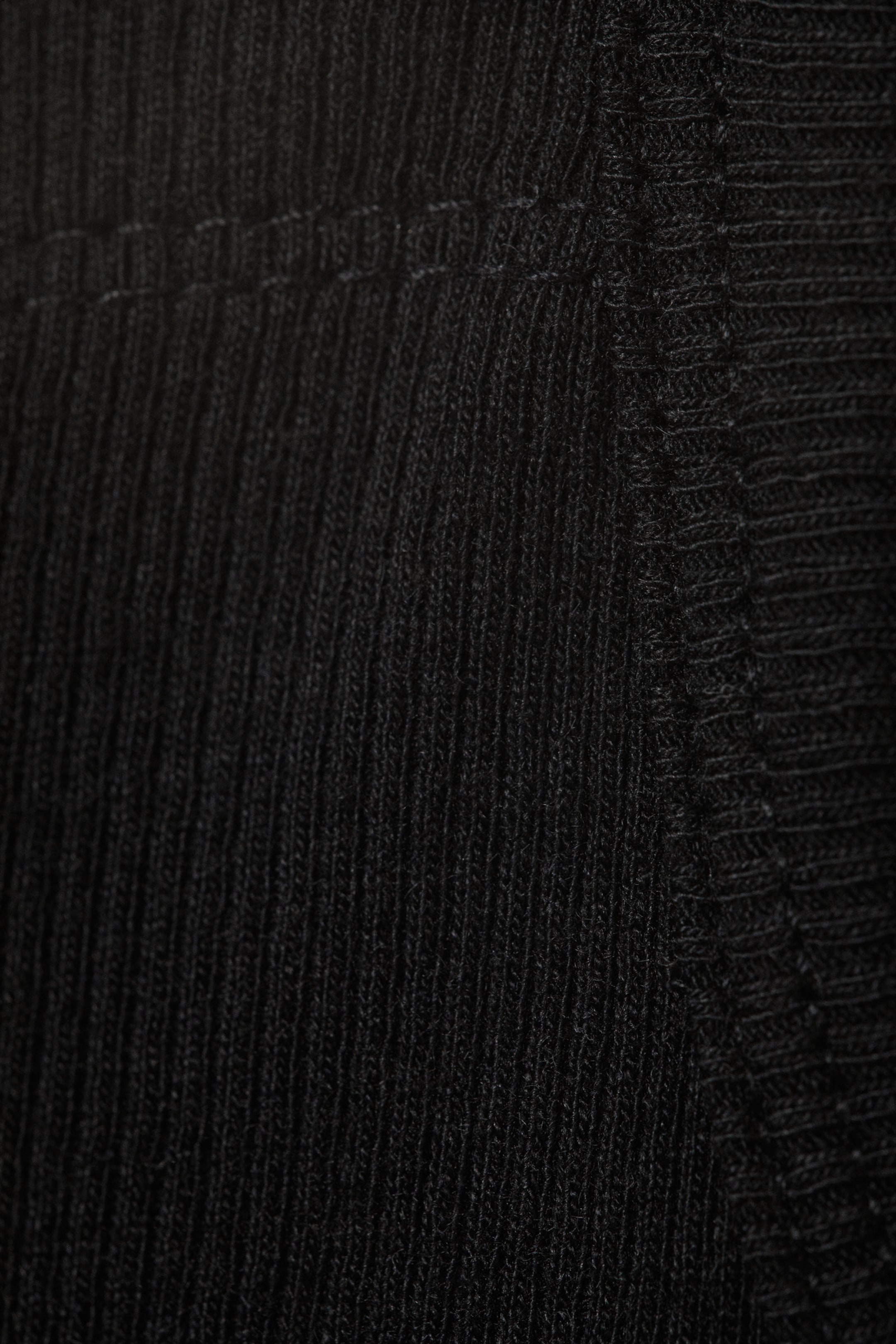 Black - Cropped Ribbed Tank Top - 7
