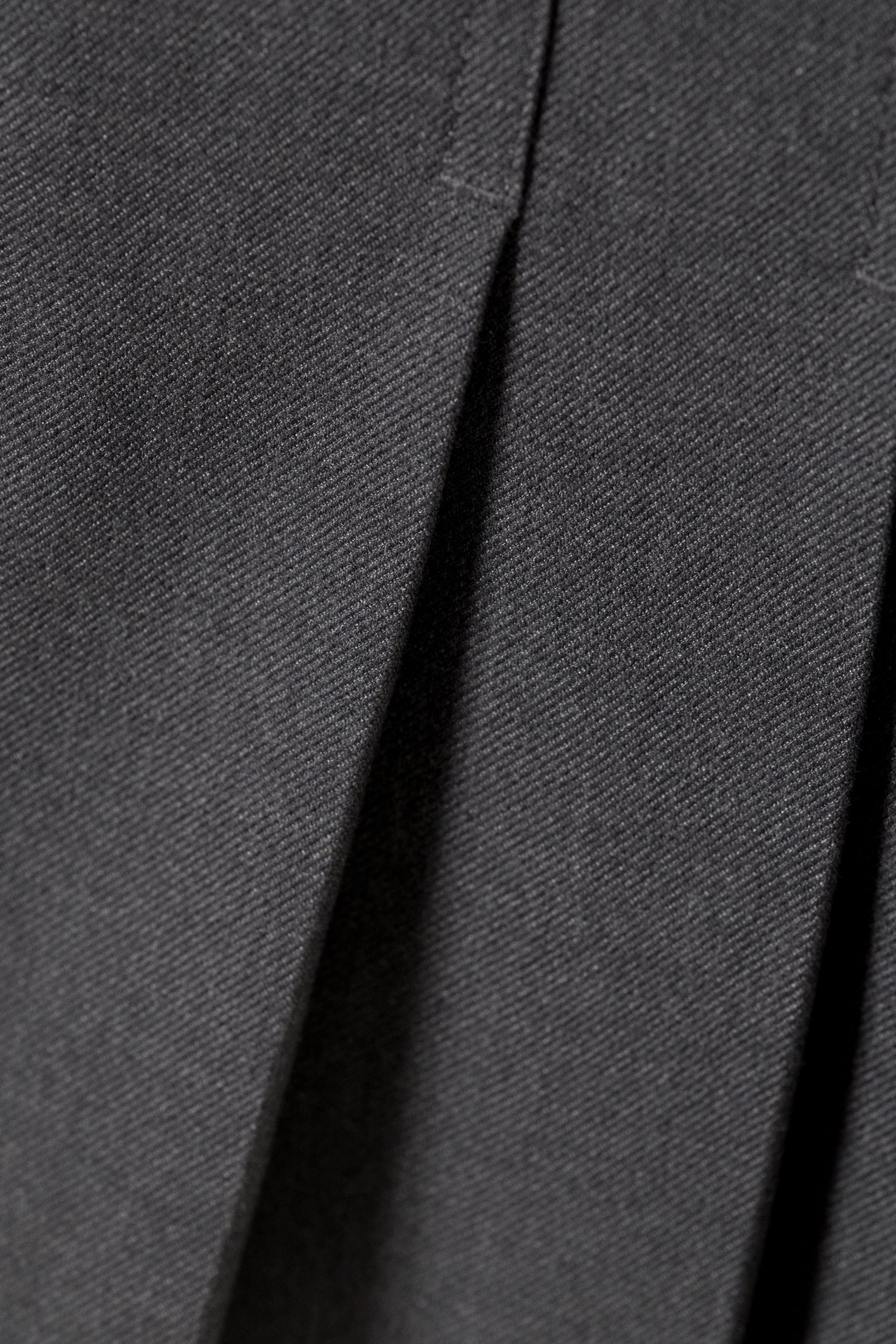 Dunkelgrau - Plissiertes Minikleid mit Gürtel - 5