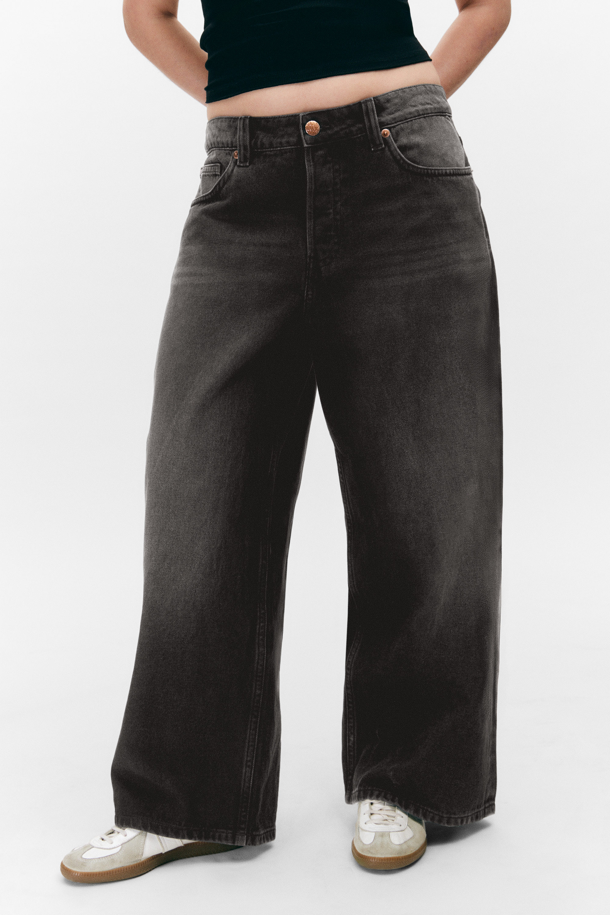 Peggy Low Waist Loose Baggy Leg Jeans - Main Image