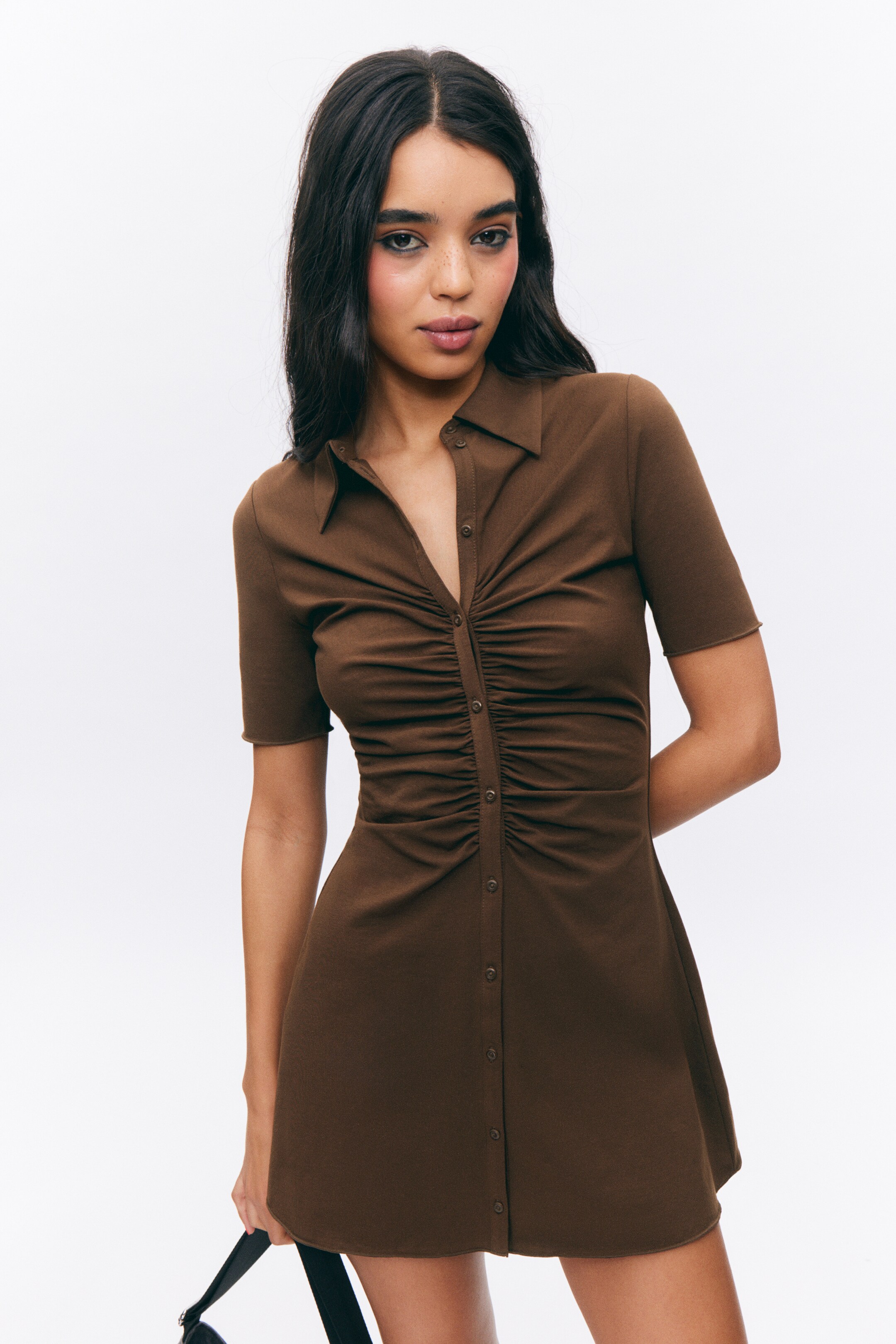 Ingrandisci l'immagine: Short-Sleeved Mini Shirt Dress - Dark Brown - DONNA | H&M CH 2