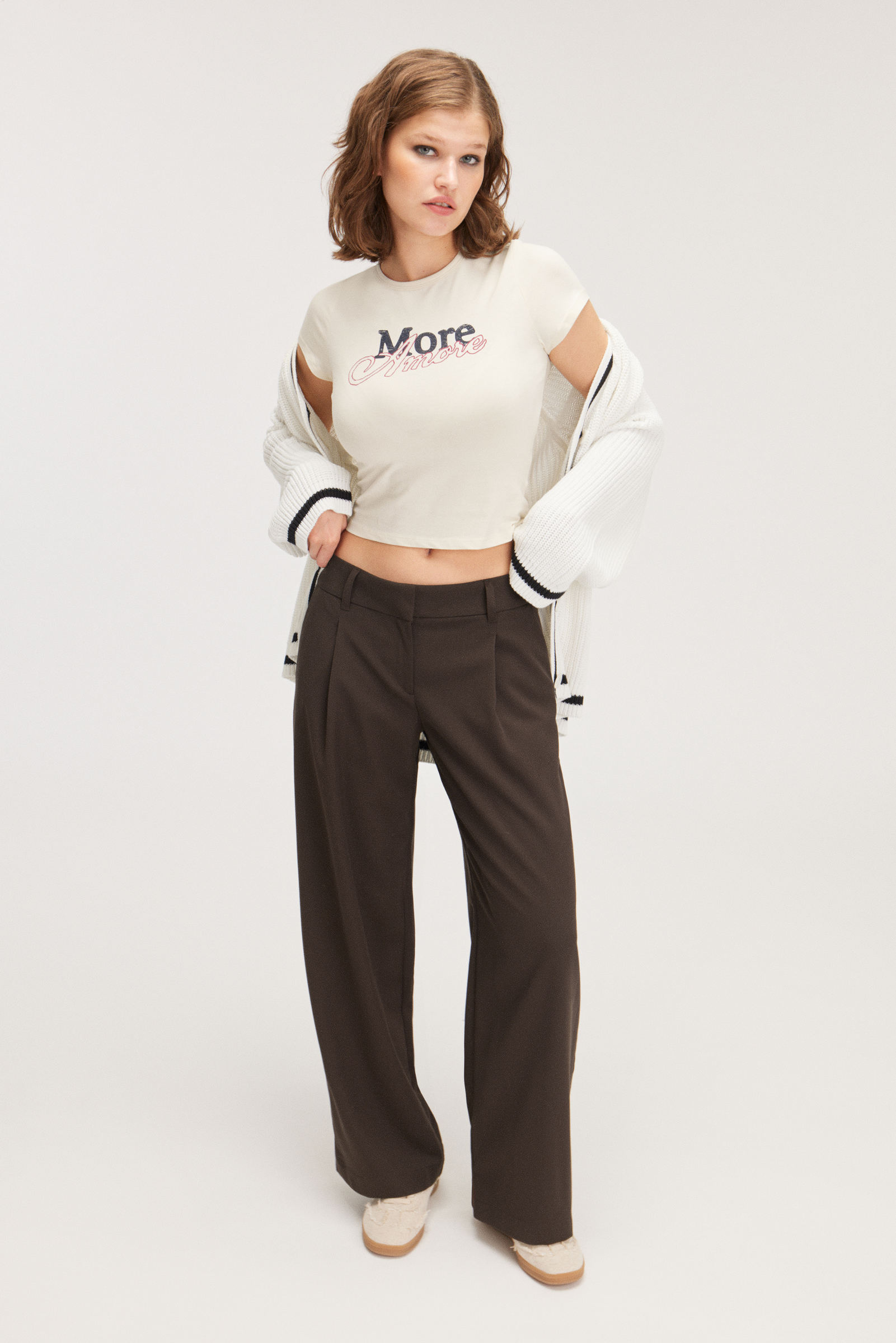 low waist wide leg tailored trousers - Dark Brown | Monki WW