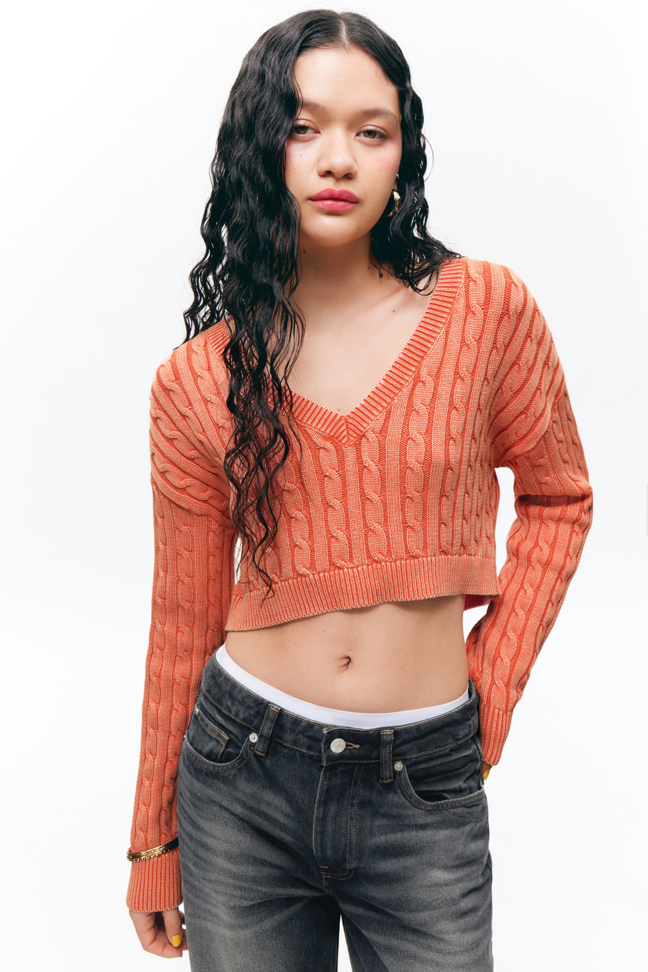 Visa större bild: Croppad kabelstickad tröja - Korall - DAM | H&M FI 1