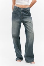 Nikki Blue - Naoki Low Loose Jeans - 1