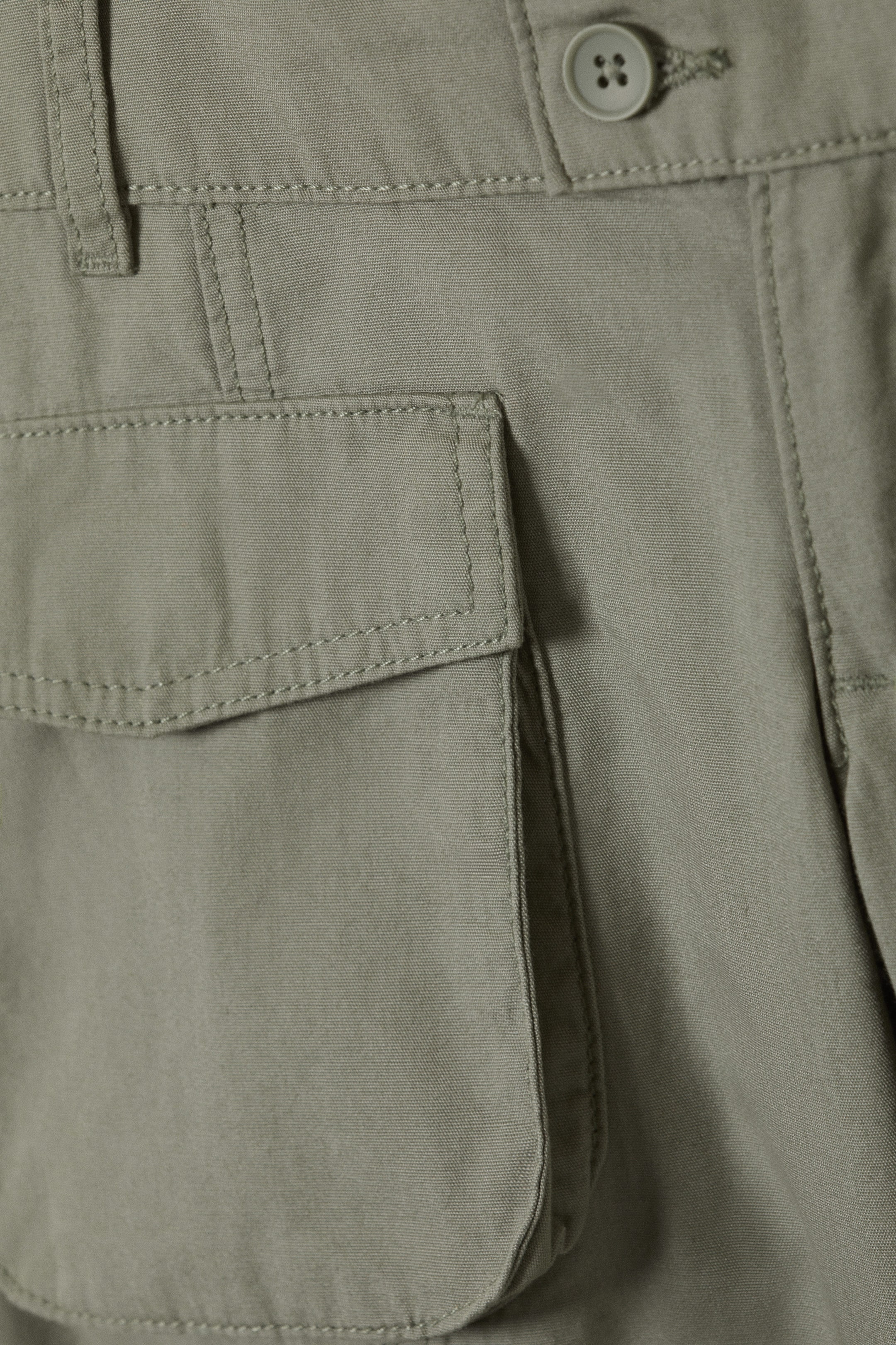 Khakigrün - Cargo-Capri-Hose mit ultraniedrigem Bund - 2