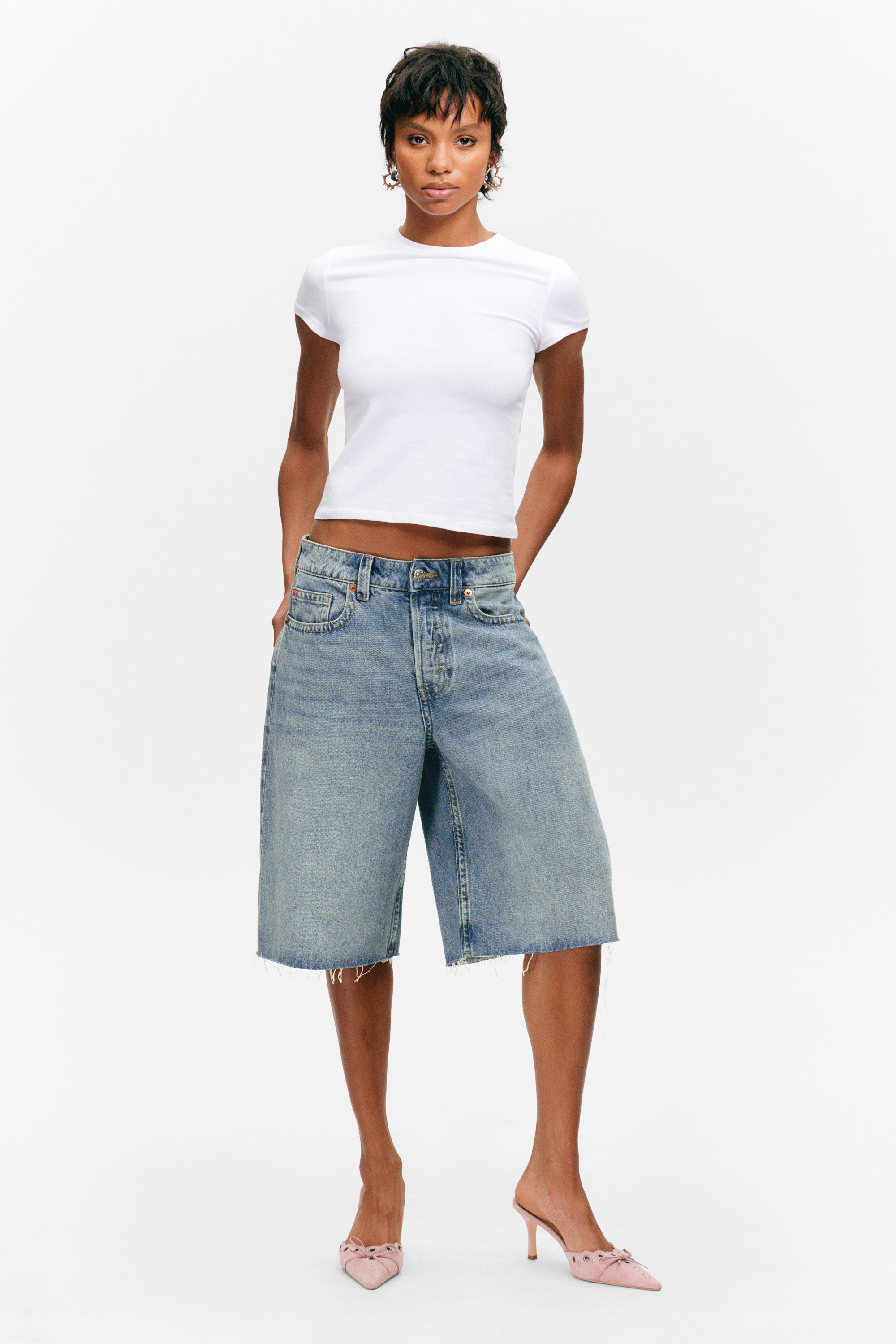 Mid Blue - Mittelblau - Peggy Low Waist Loose Baggy Leg Denim Shorts - 1