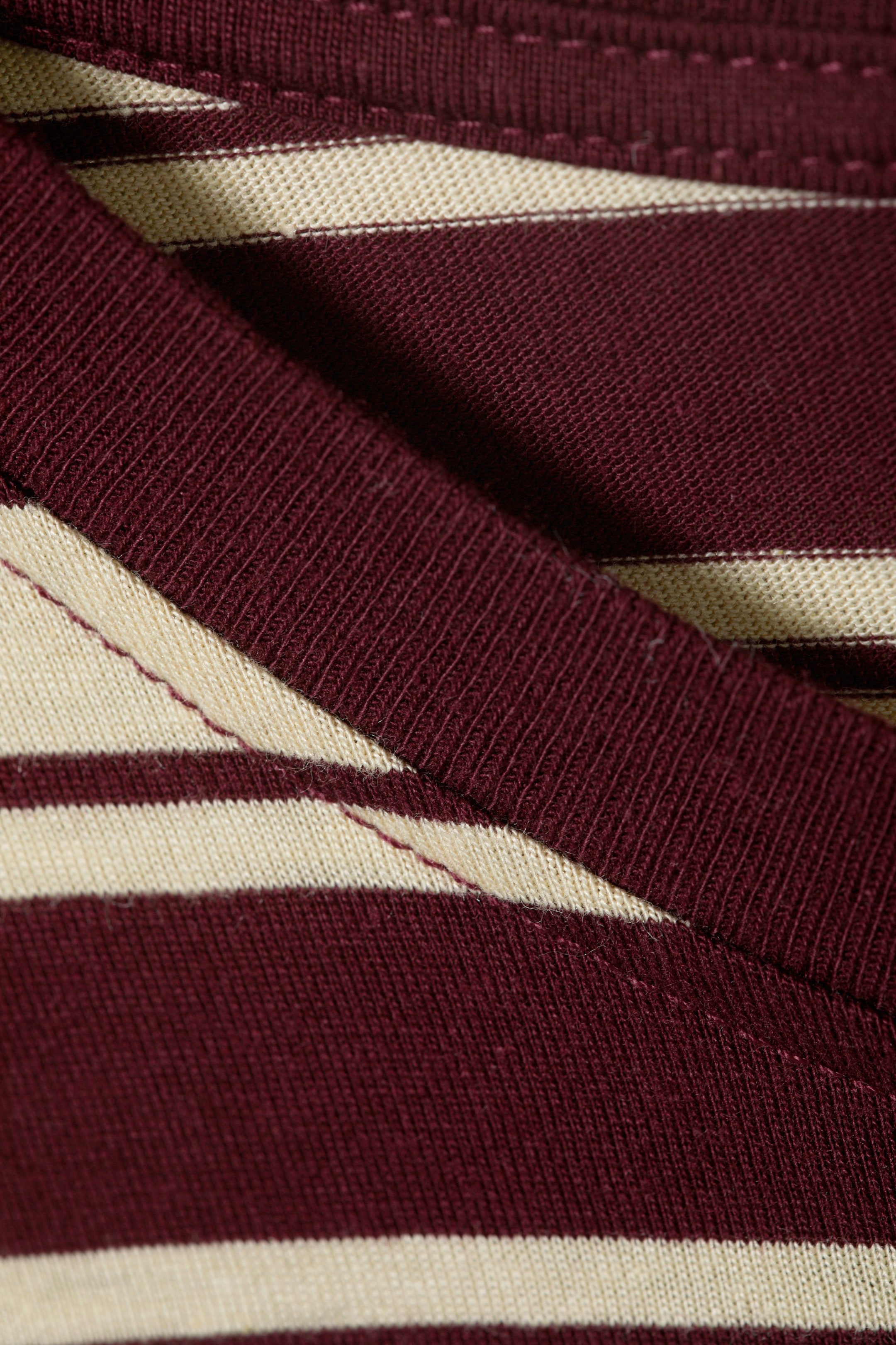 Red & White Stripe - Boxy Sleeve T-Shirt - 2