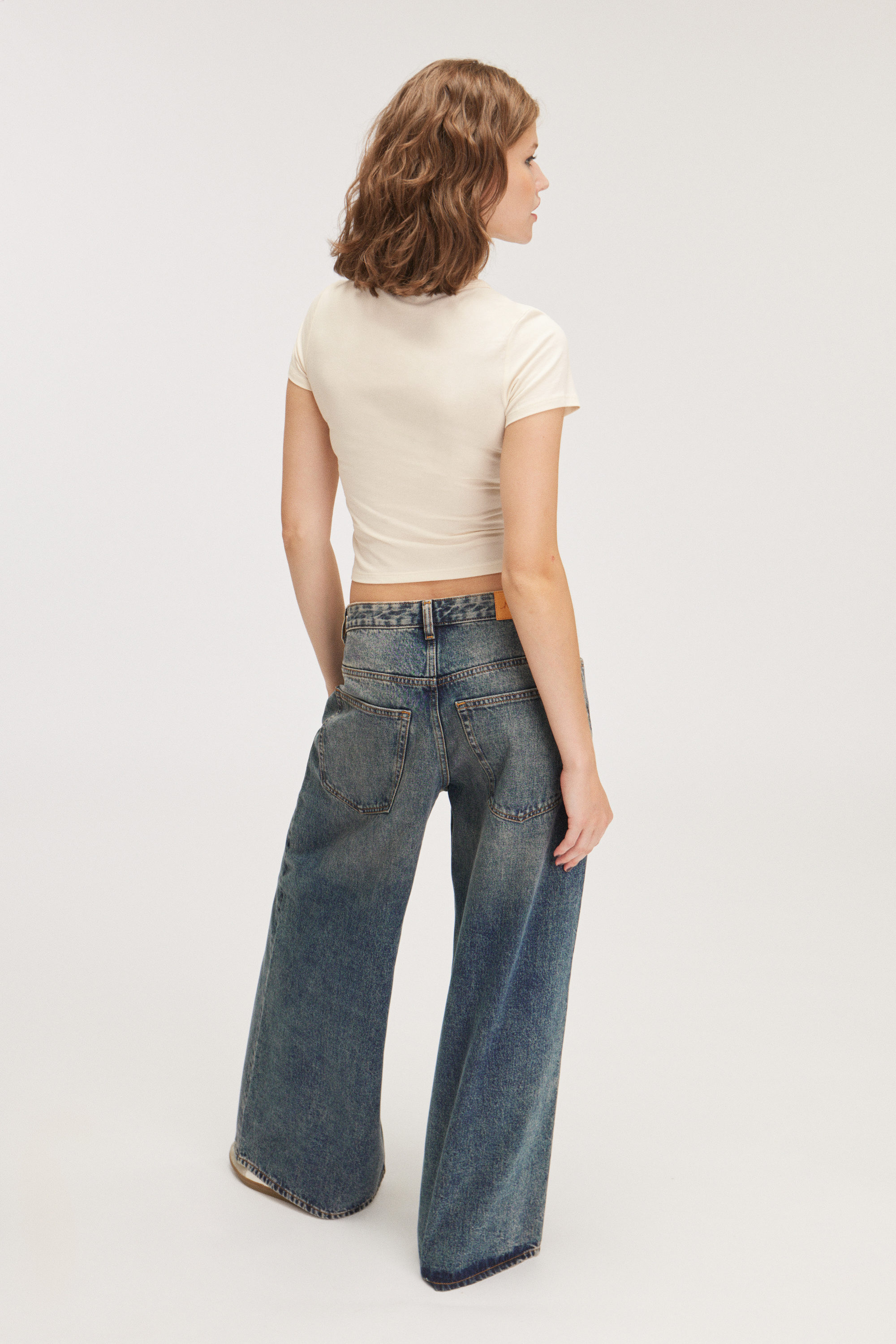 Dusty White - Cropped tshirt - 2