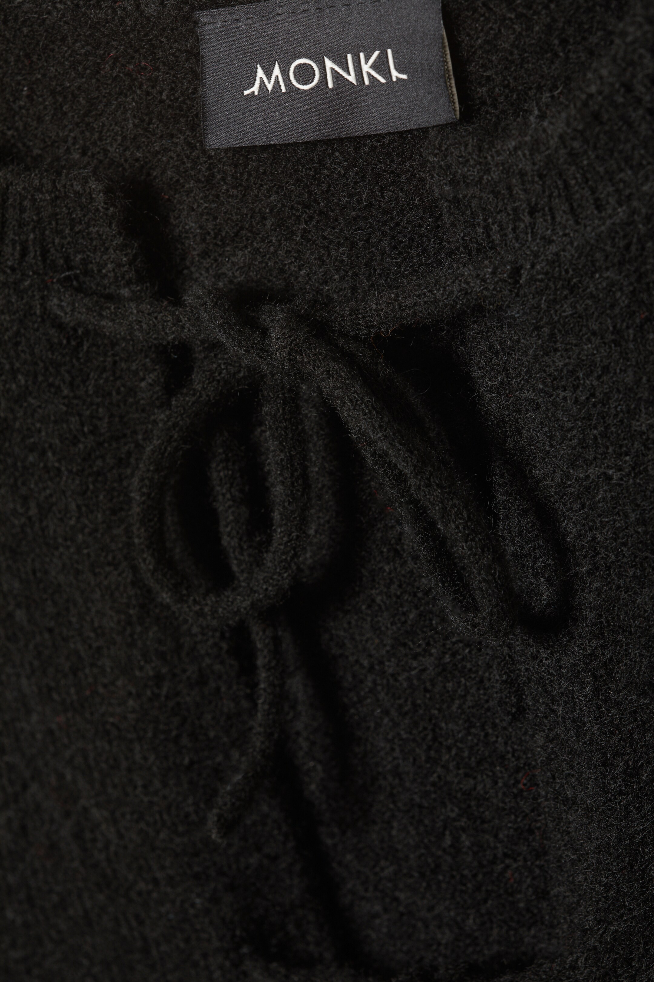 Zobacz większy obraz: Knitted Tie Vest - Czarny - ONA | H&M PL 2