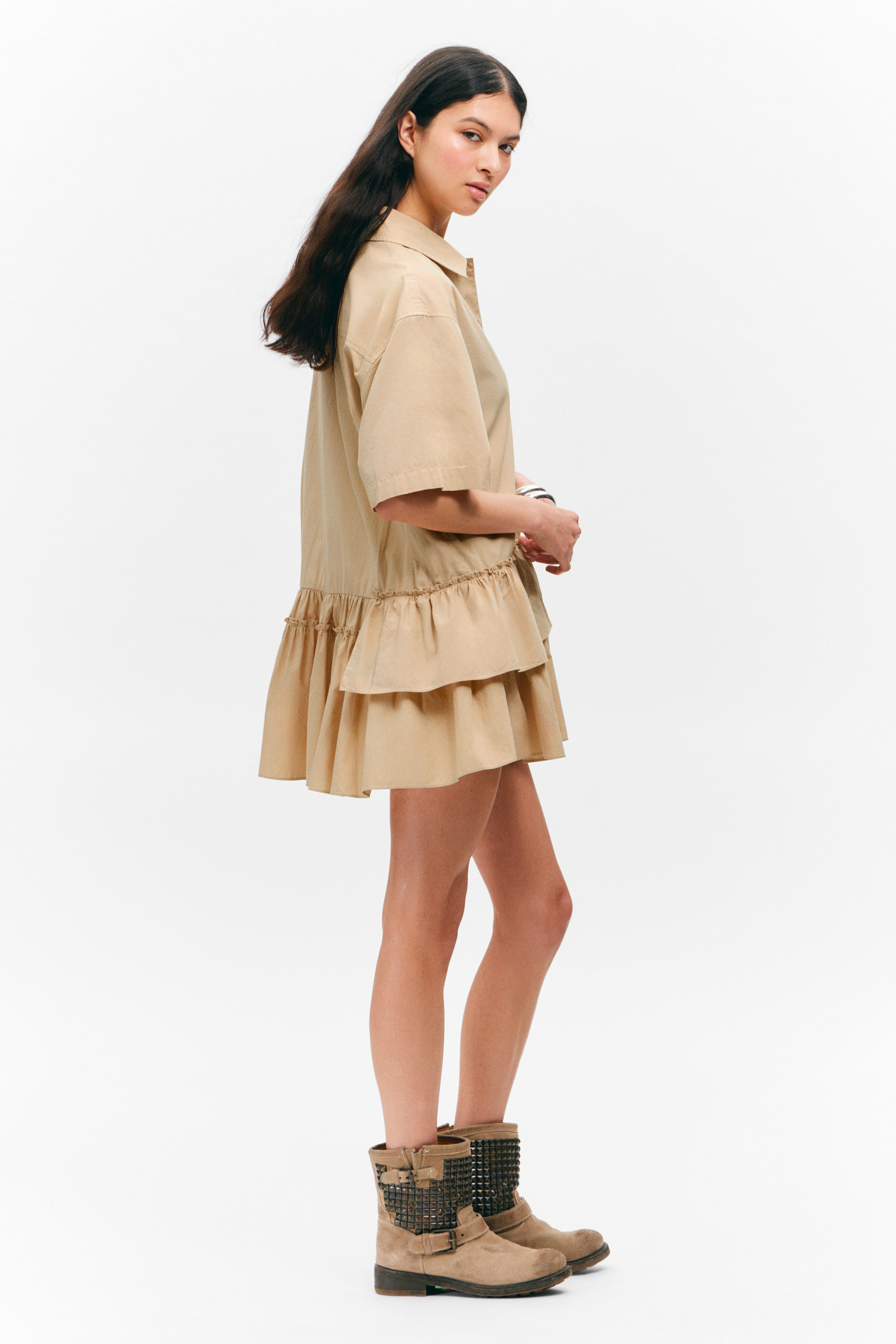 Beige - Oversized Mini-Hemdkleid mit Rüschen - 2