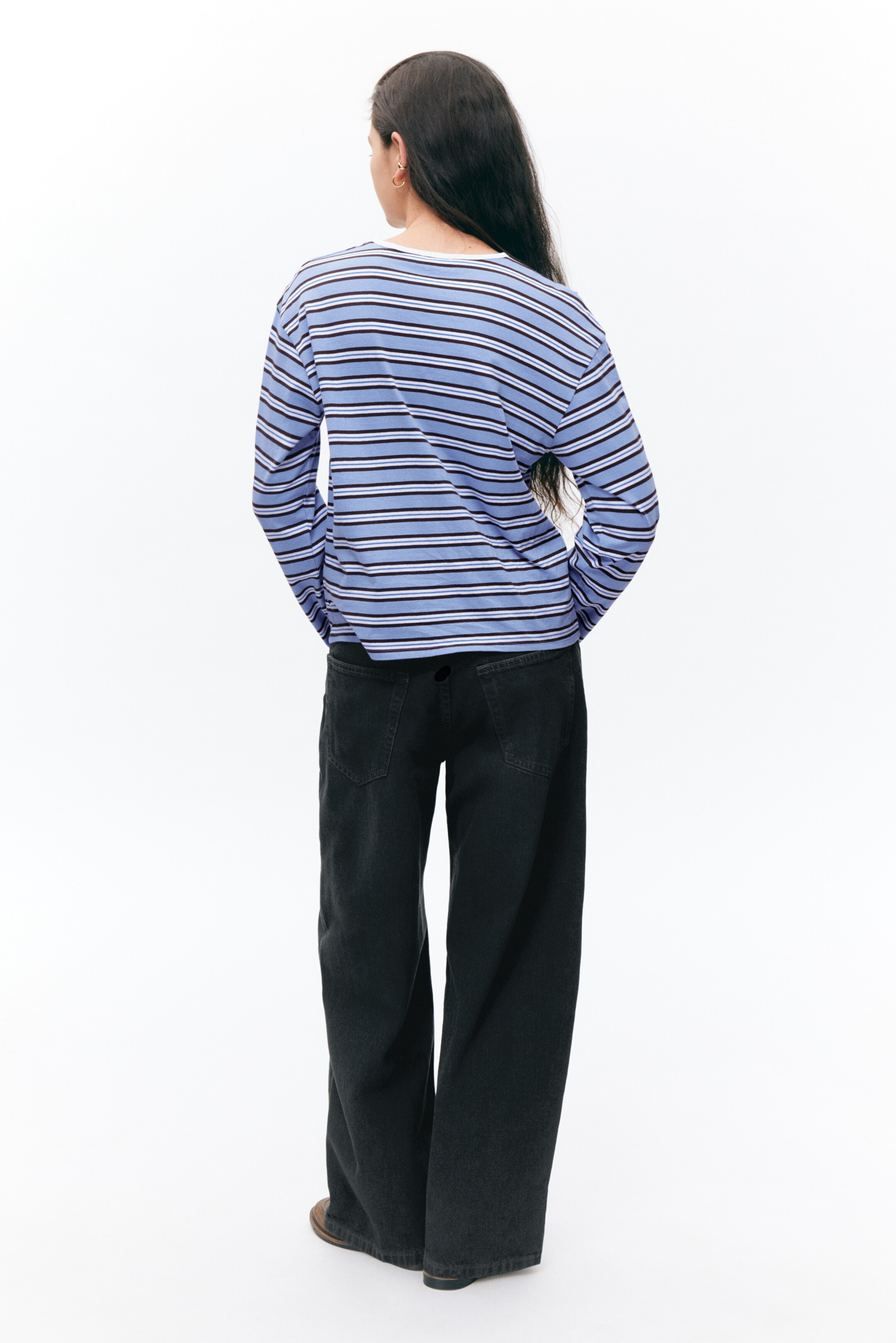 Größeres Bild anzeigen: T-Shirt mit kastigem Ärmel - Blaue & braune Streifen - Ladies | H&M AT 3