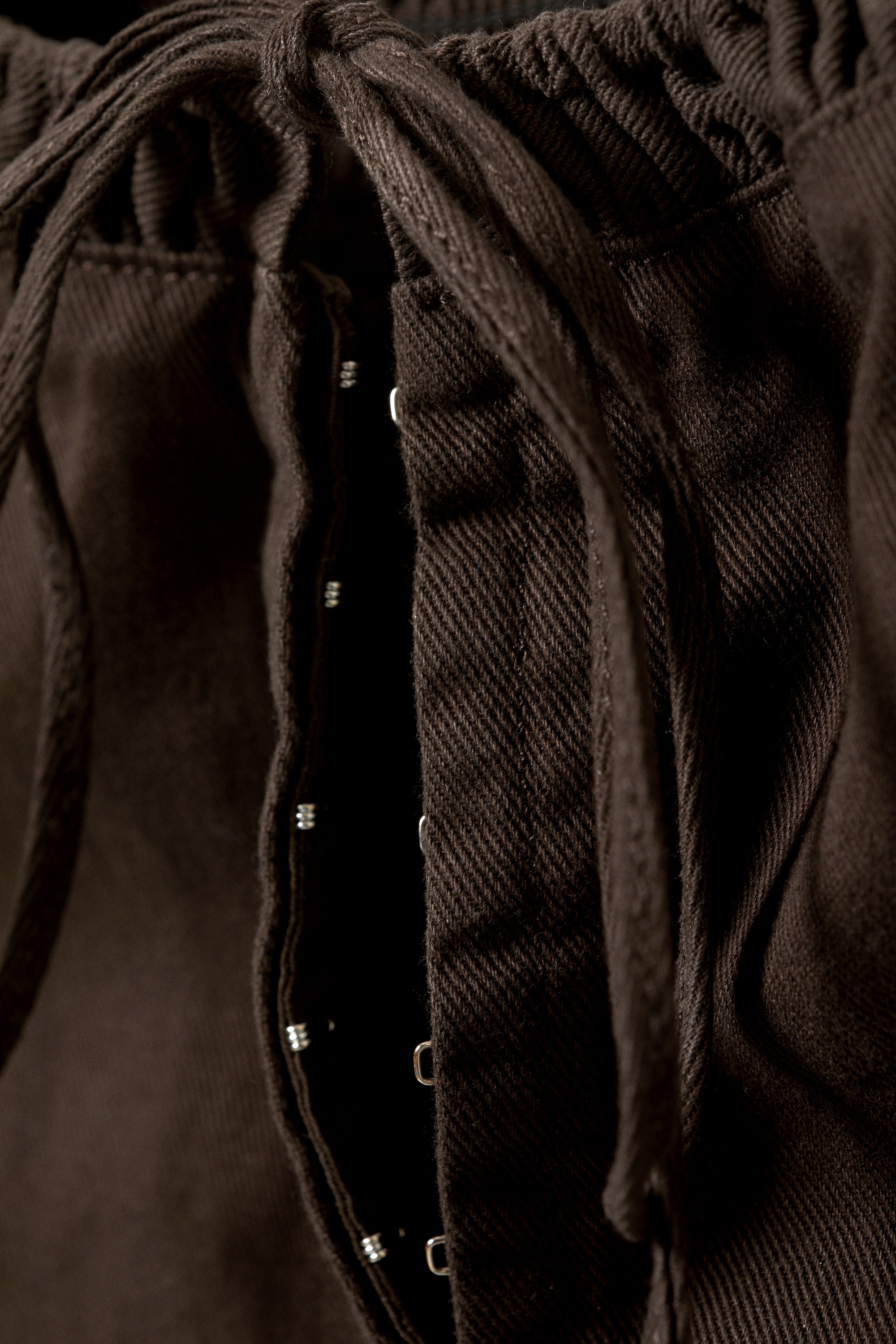Dunkelbraun - Korsett-Top aus Twill mit Rüschenbesatz - 5