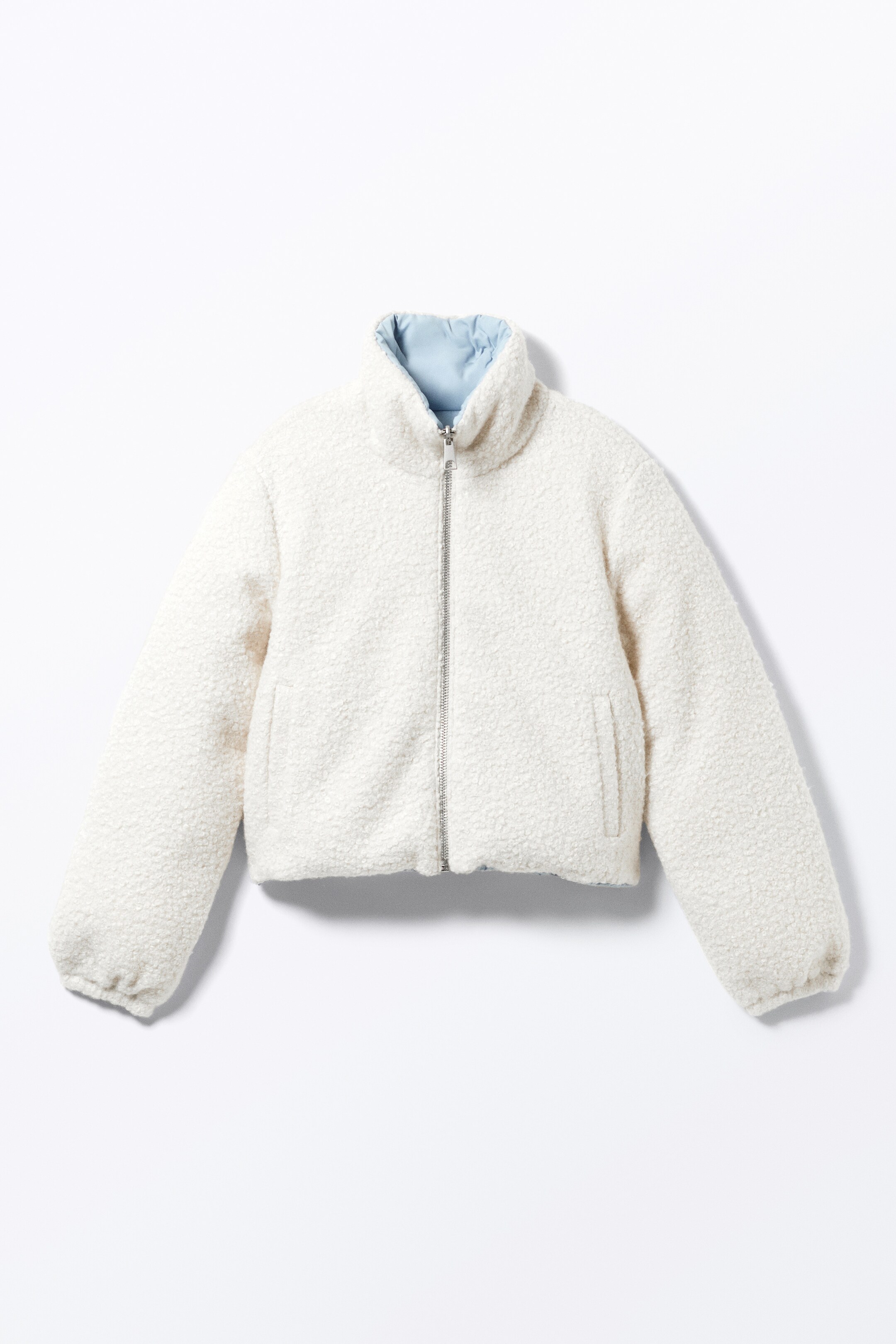 Visa större bild: Vändbar vadderad pufferjacka - Blå/vit - DAM | H&M SE 4