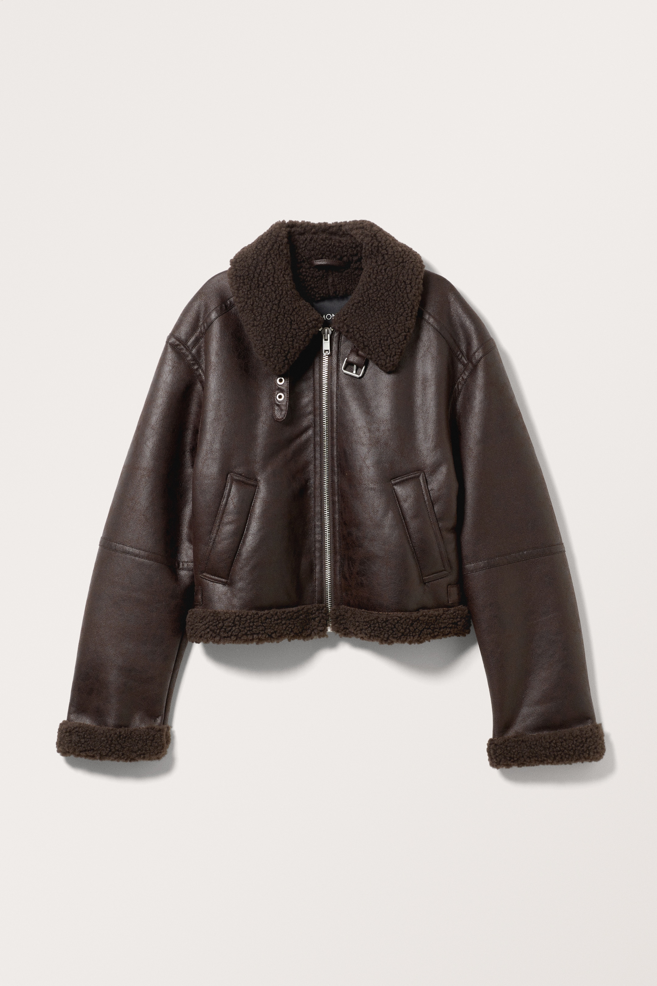 Größeres Bild ansehen: Kurze Bikerjacke aus Kunstleder - Dunkelbraun - Ladies | H&M DE 1