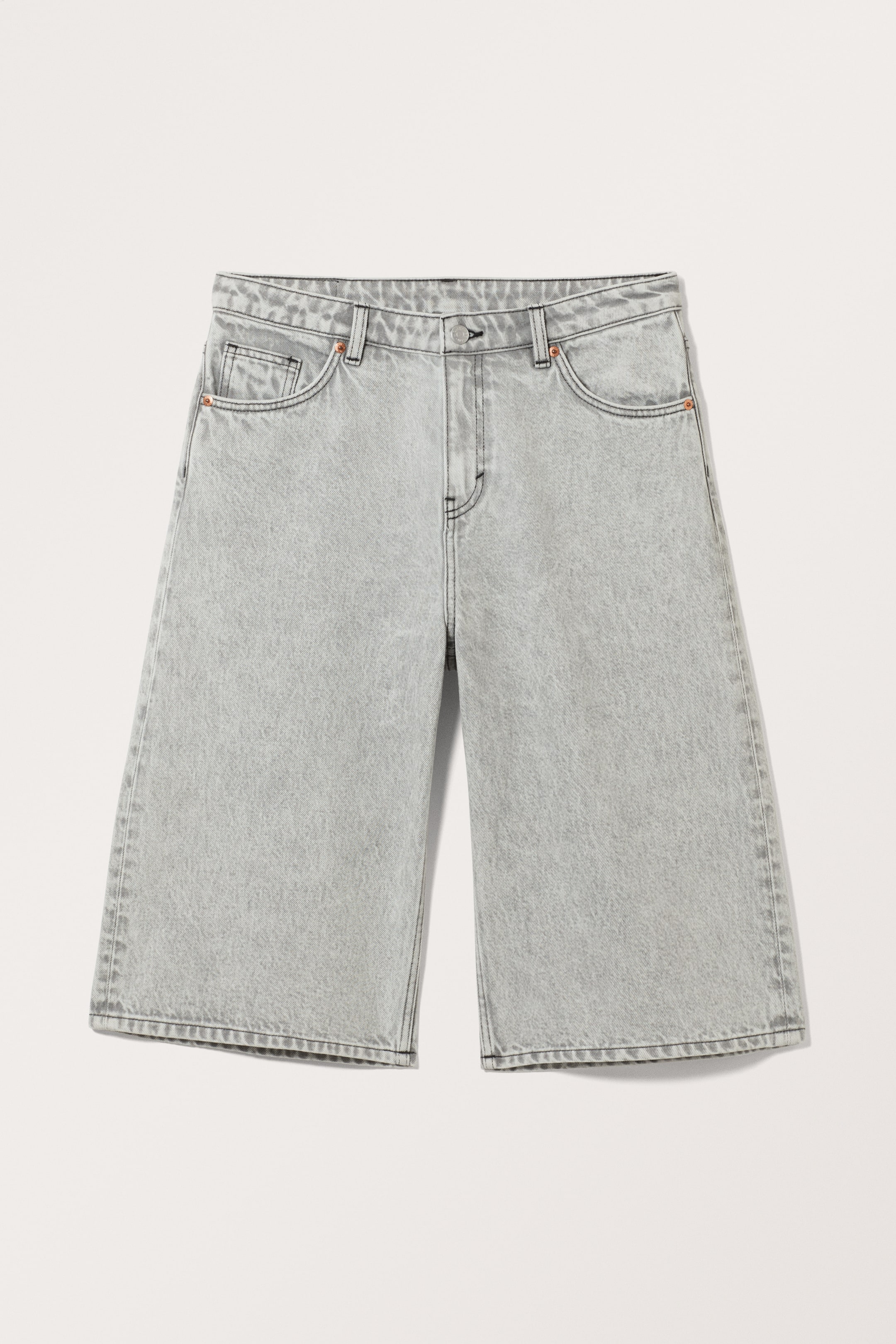 View larger image: Low Loose Denim Shorts - Stone Grey - Ladies | H&M GB 1