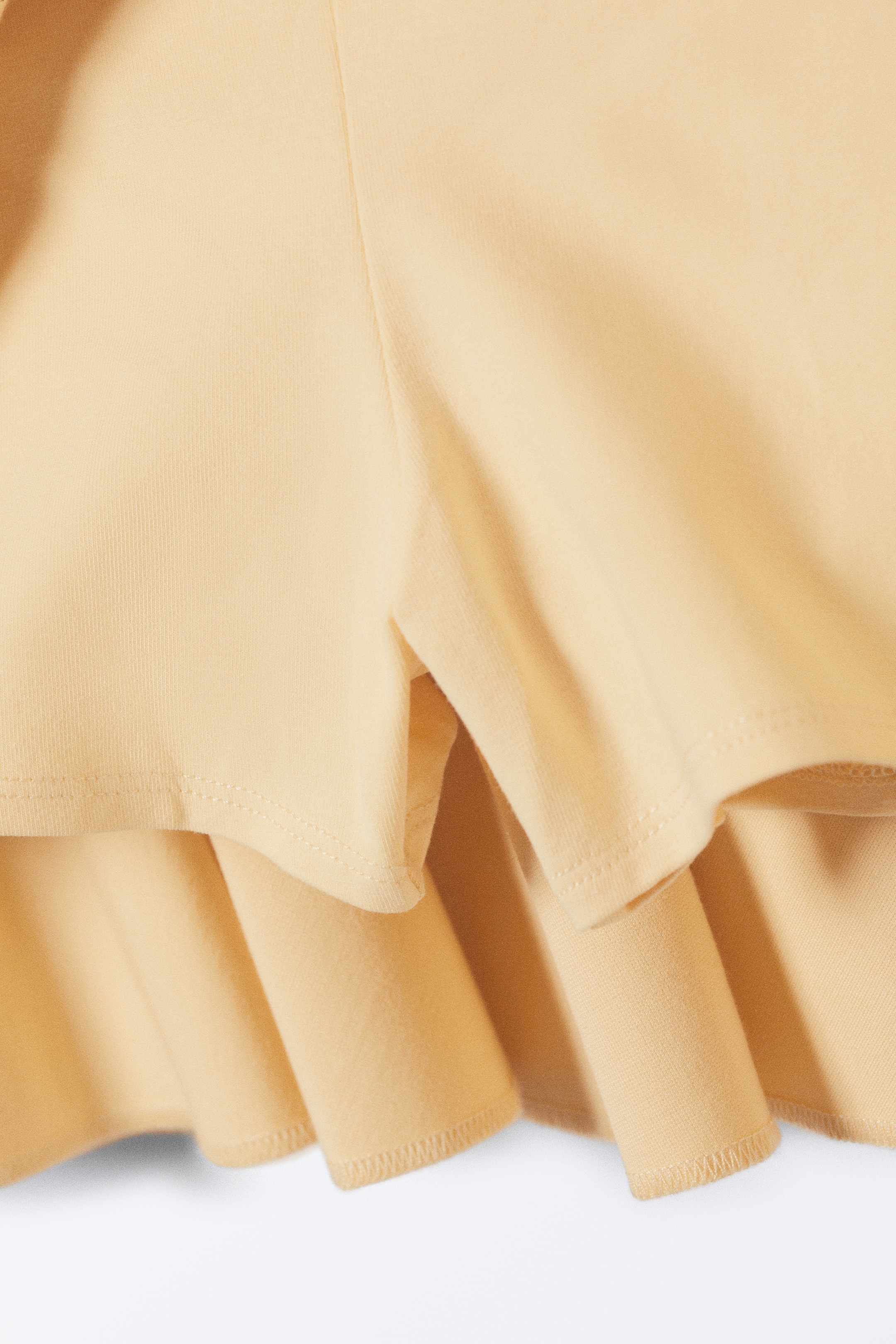 Grösseres Bild ansehen: Ausgestellter Mini-Skort mit niedrigem Bund - Gelb - Schwarzer Bund - DAMEN | H&M CH 5