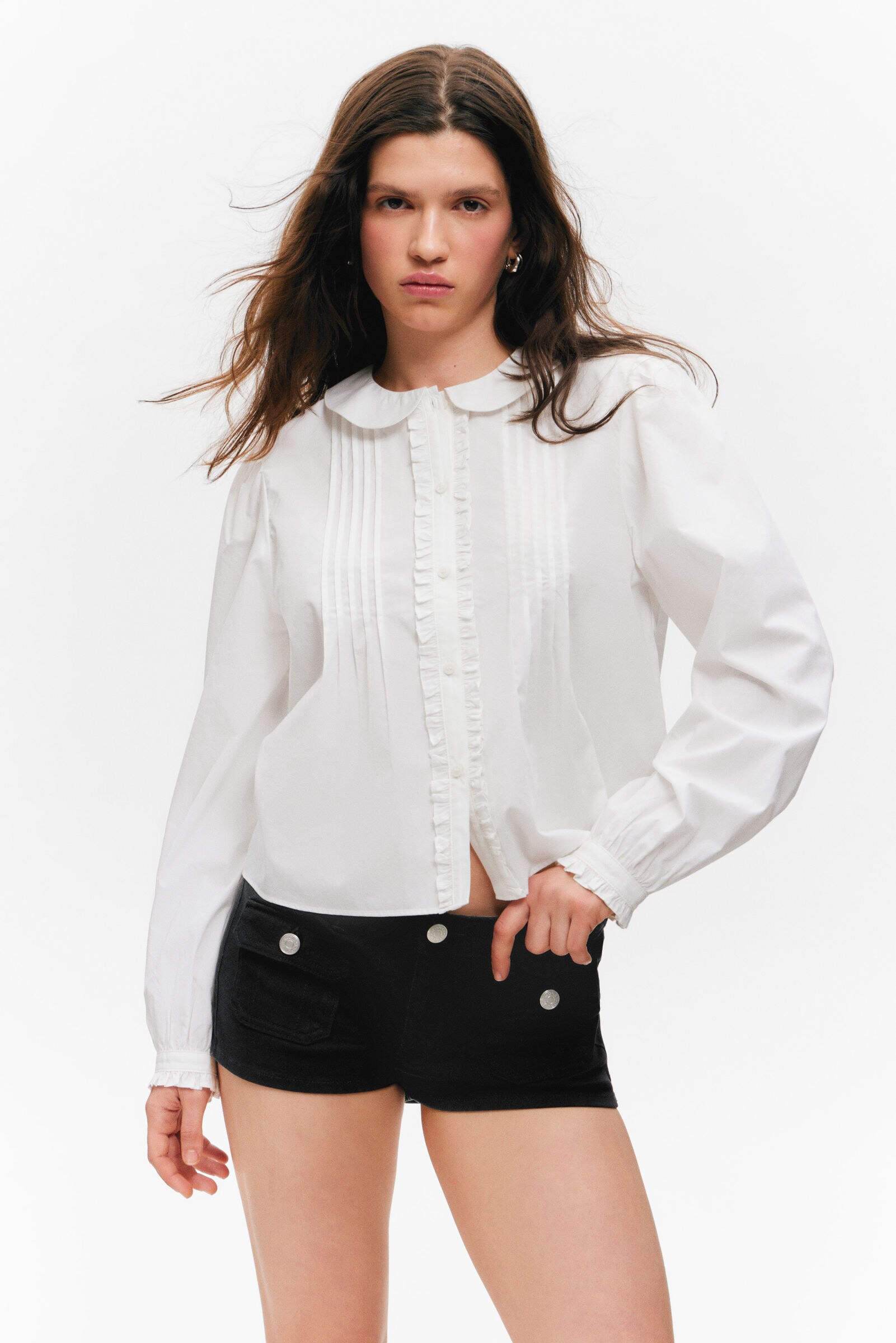 boxy pintuck poplin shirt - White | Monki WW