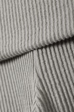 Staubgrau - Ausgestellte, gerippte Hose mit niedriger Taille - 5