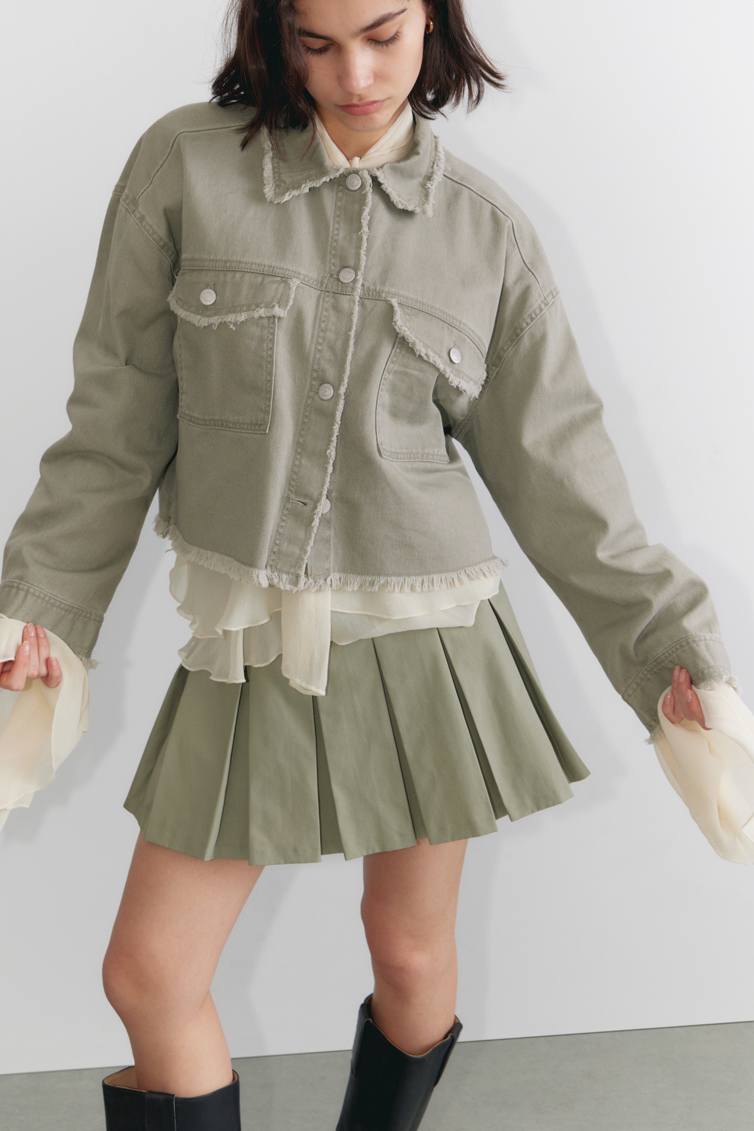 Cropped Boxy Twill Jacket - Khaki Green/Dark Grey/White
