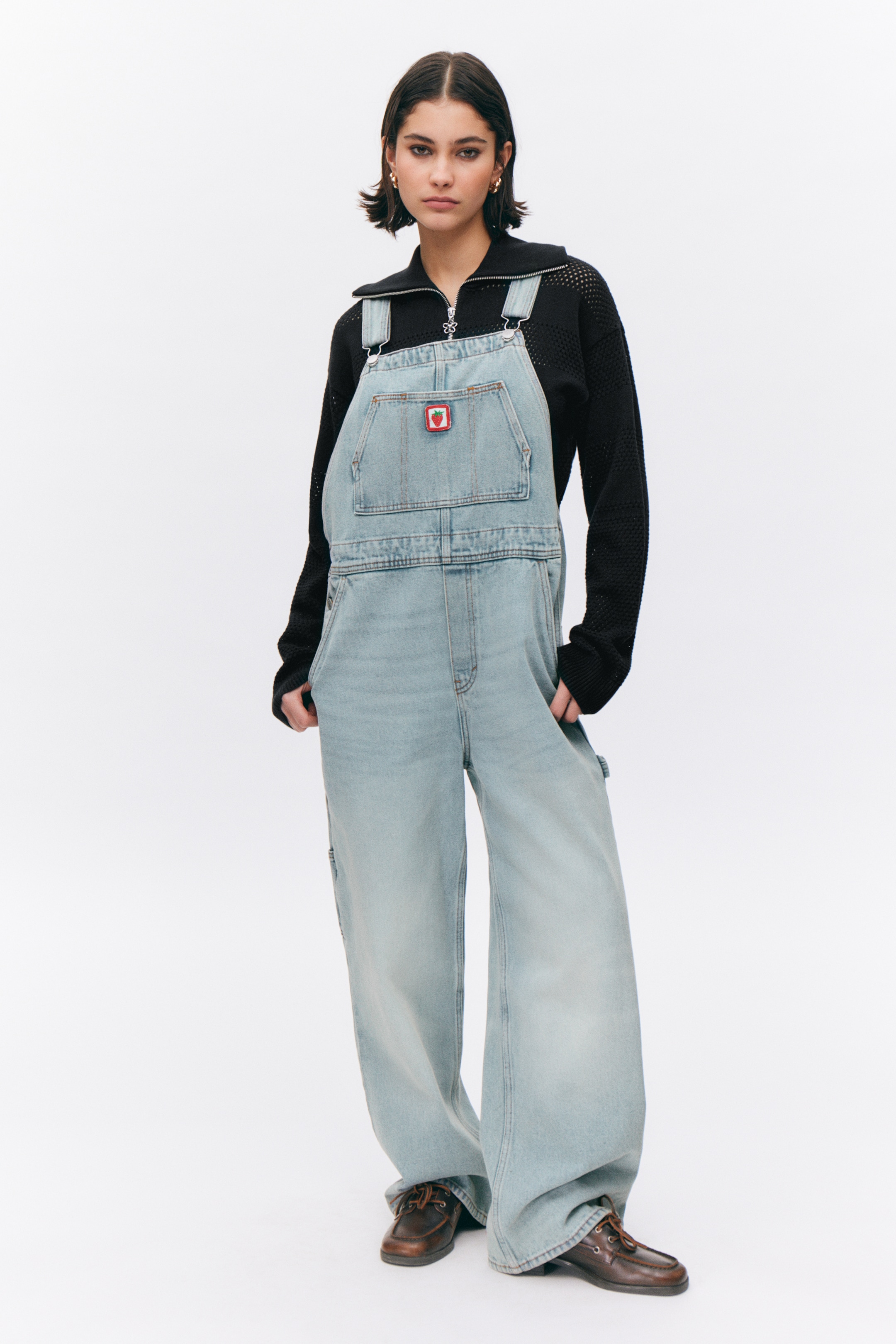 Grösseres Bild ansehen: Bestickte Denim-Latzhose - Weltraumblau - DAMEN | H&M CH 1
