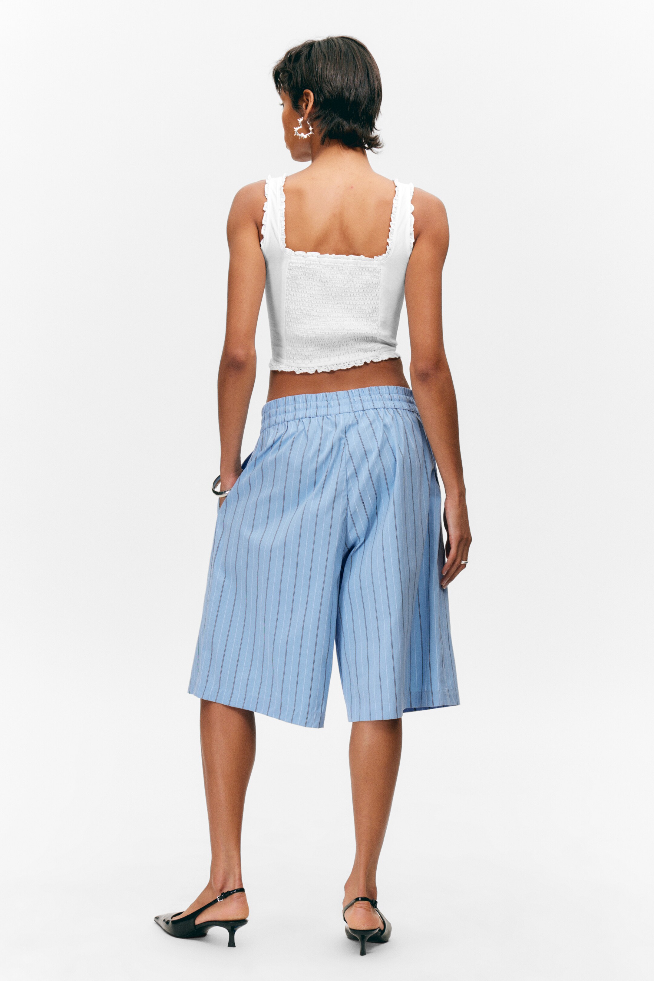 Ingrandisci l'immagine: Relaxed Low Rise Knee-length Cotton Shorts - Striped Blue - DONNA | H&M CH 4