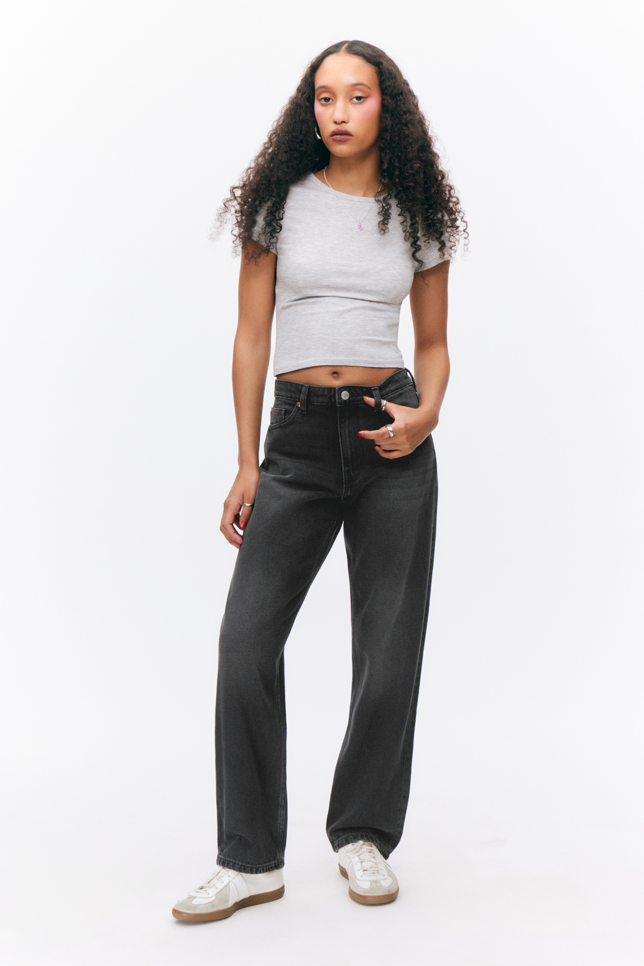 Zobrazit větší obrázek: Aimo Mid Straight Jeans - Midnight Black - Black - ŽENY | H&M CZ 1