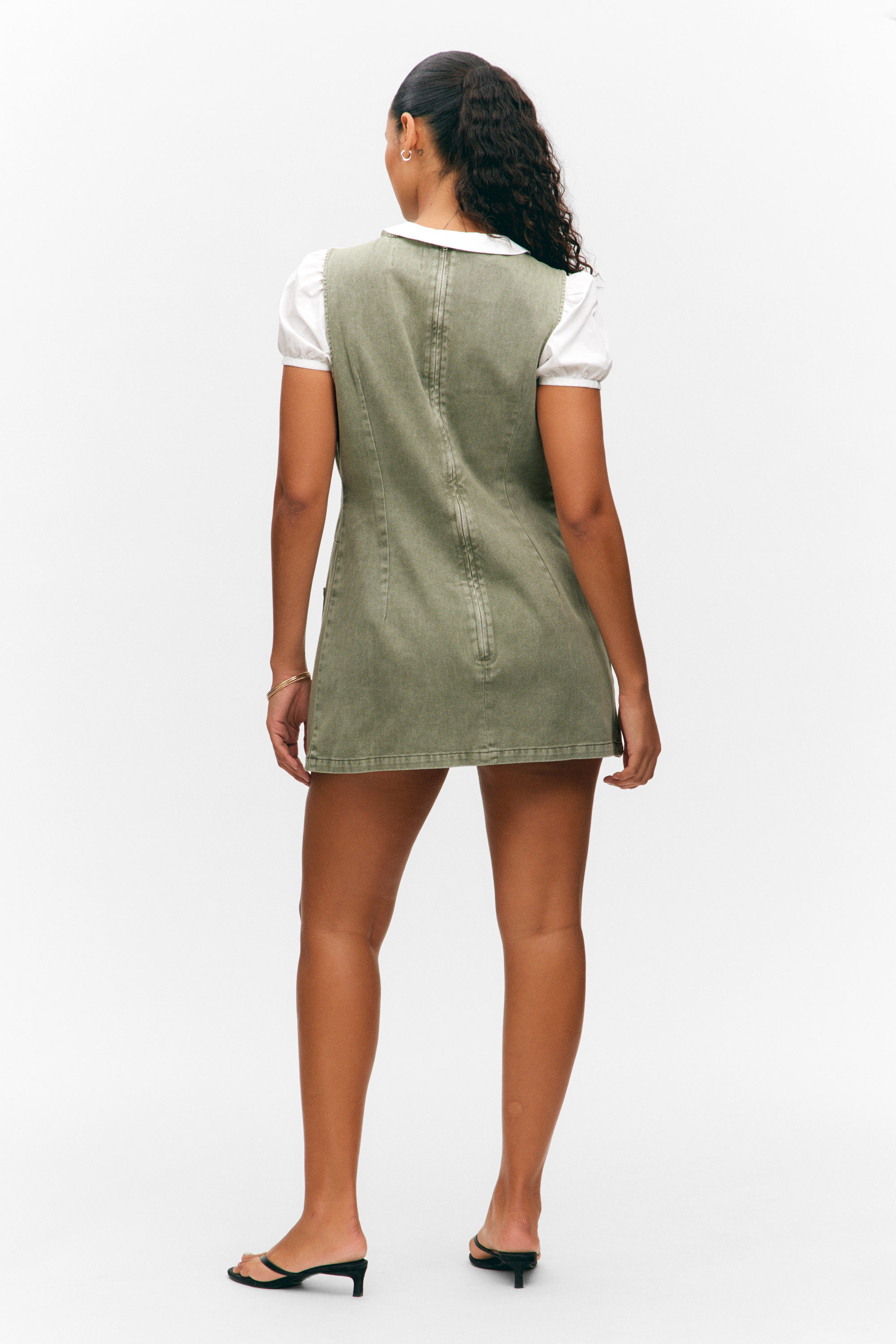 Khakigrün - Ärmelloses Utility-Kleid aus Baumwoll-Twill - 3