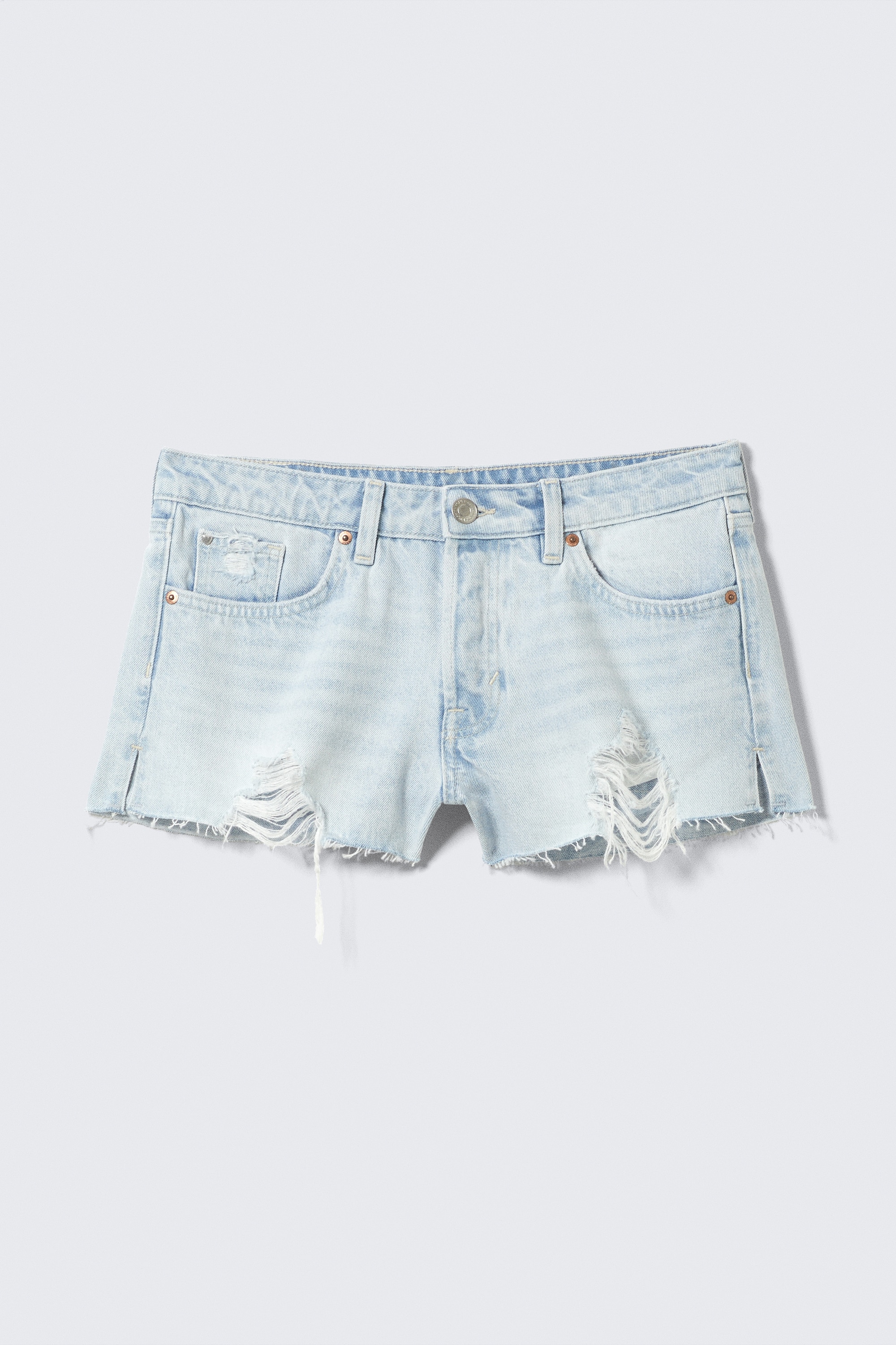 Shorts in denim vita bassa con orlo a taglio vivo - Fluid Blue – Azzurro/Mountain Blue – Blu scuro