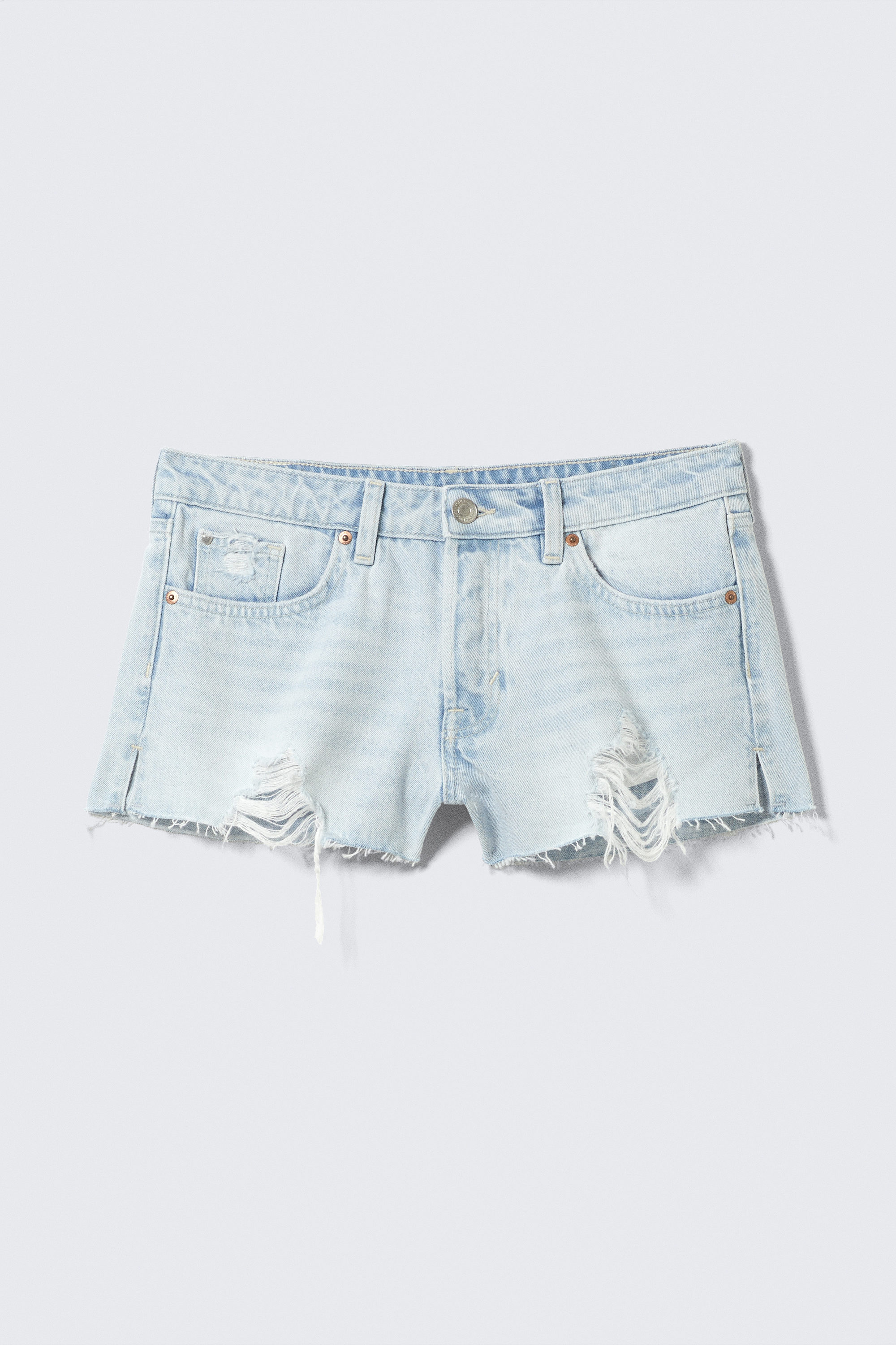Fluid Blue - Hellblau - Low Rise Raw Hem Mini Denim Shorts - 4